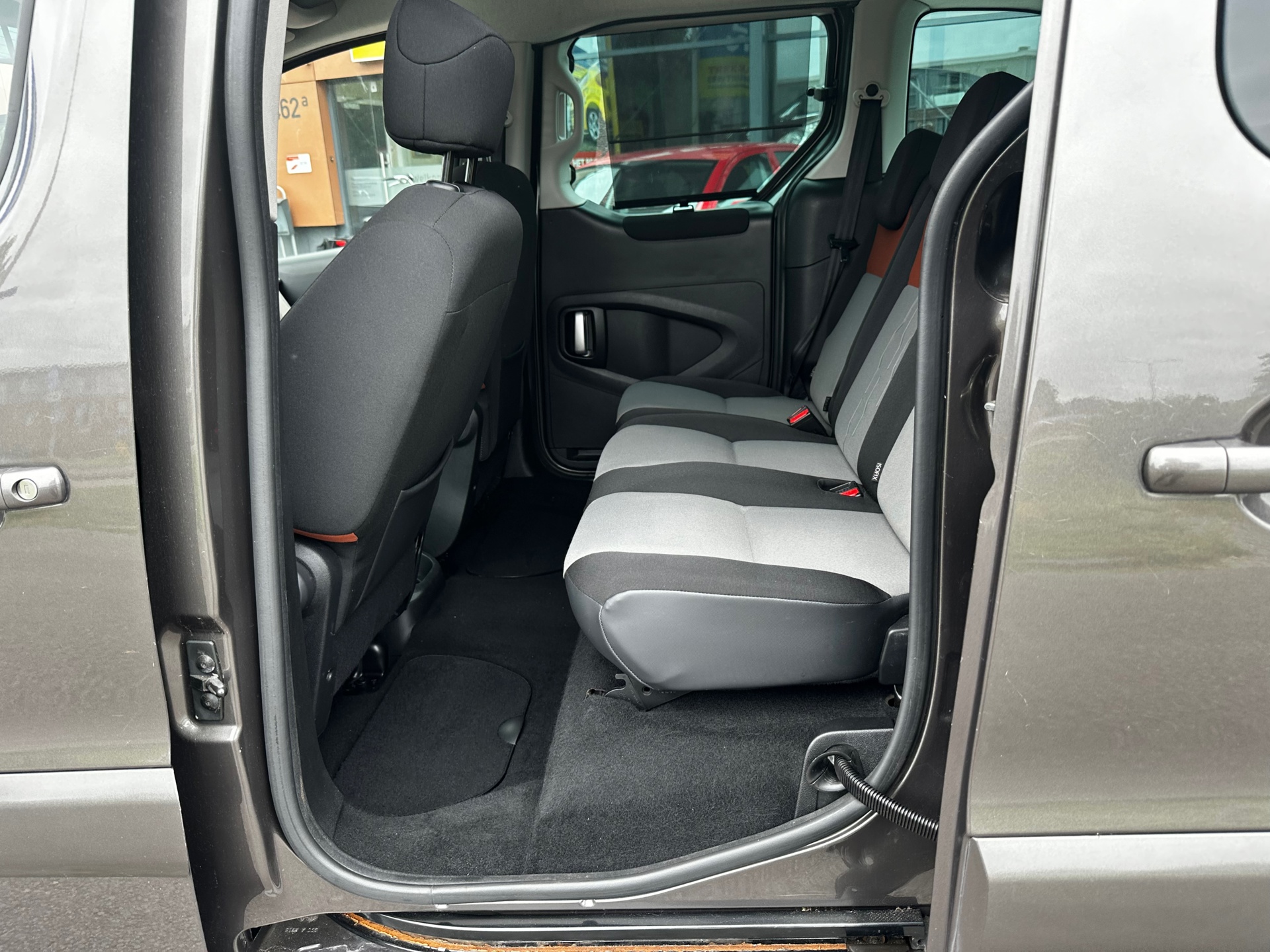 Foto van Peugeot Partner Tepee