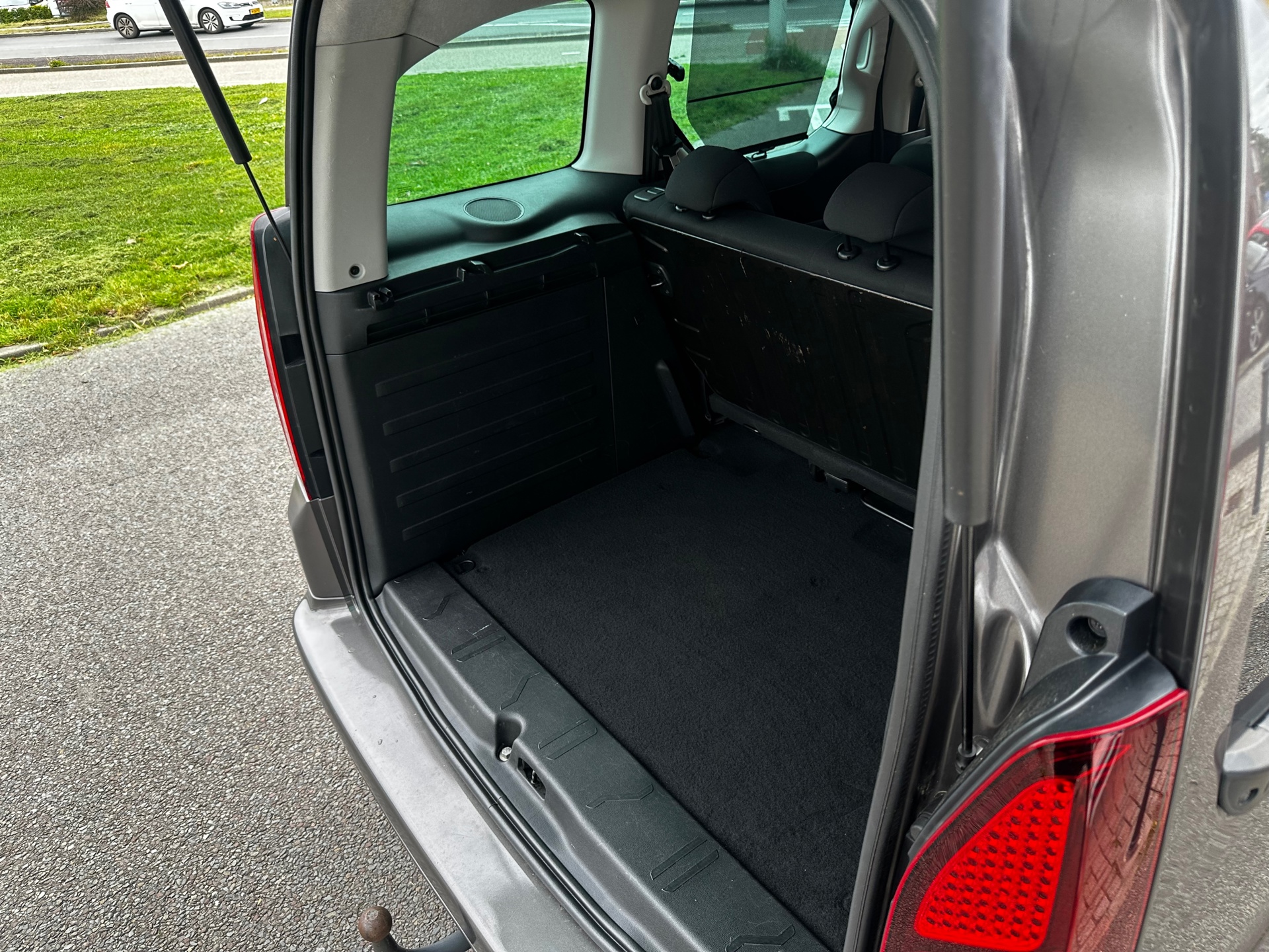 Foto van Peugeot Partner Tepee