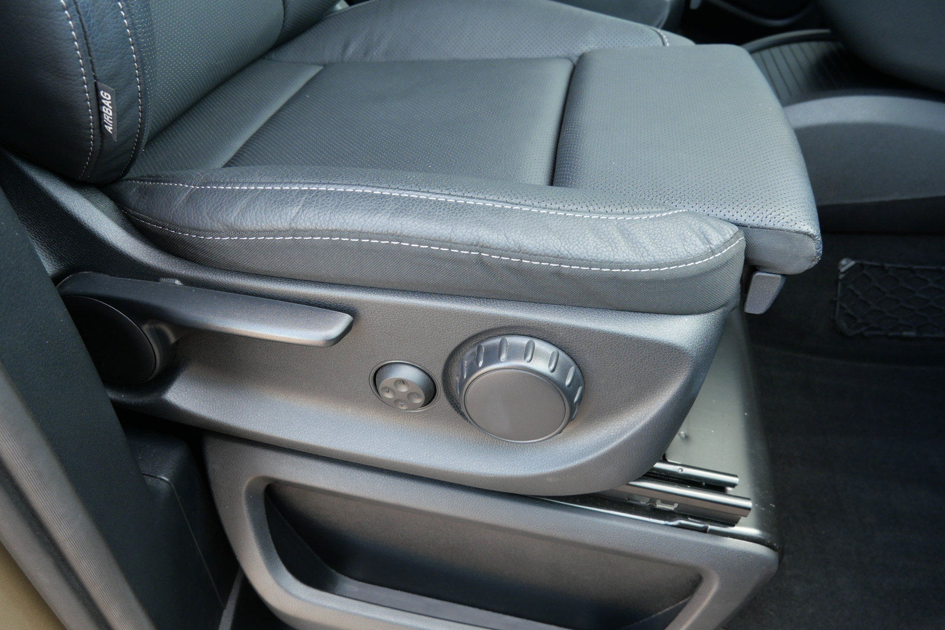 Foto van Mercedes-Benz Eqv