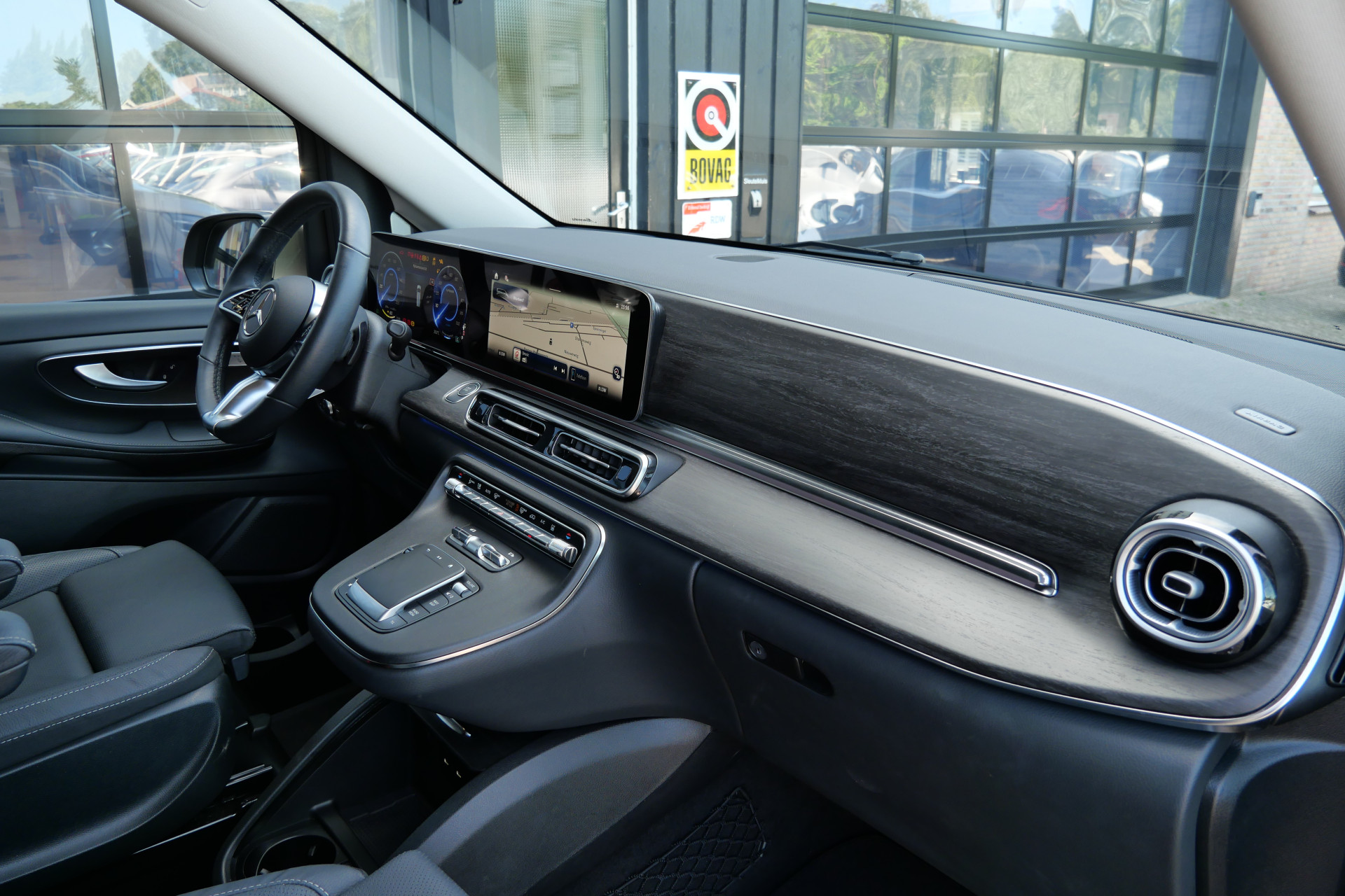 Foto van Mercedes-Benz Eqv