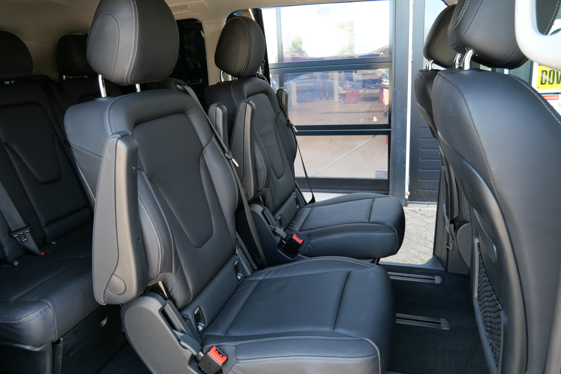 Foto van Mercedes-Benz Eqv
