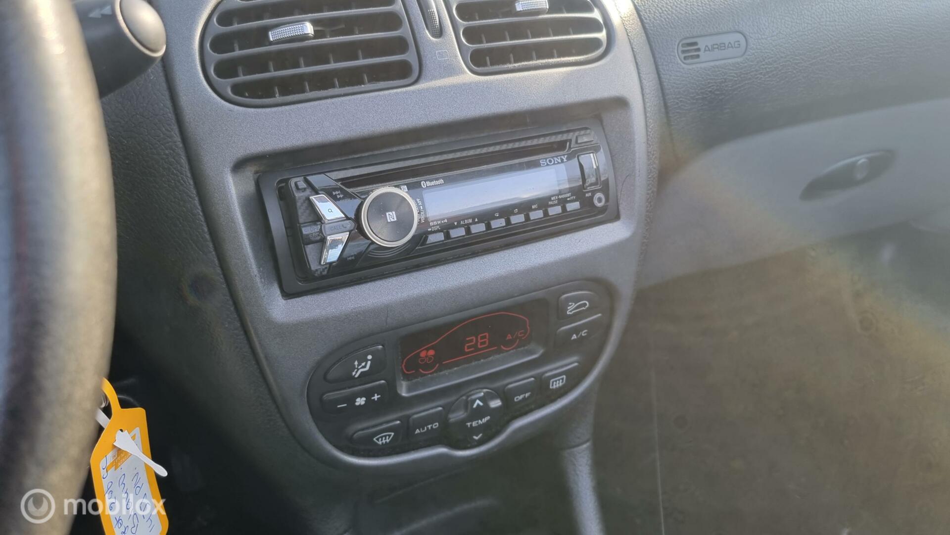 Foto van Peugeot 206 CC