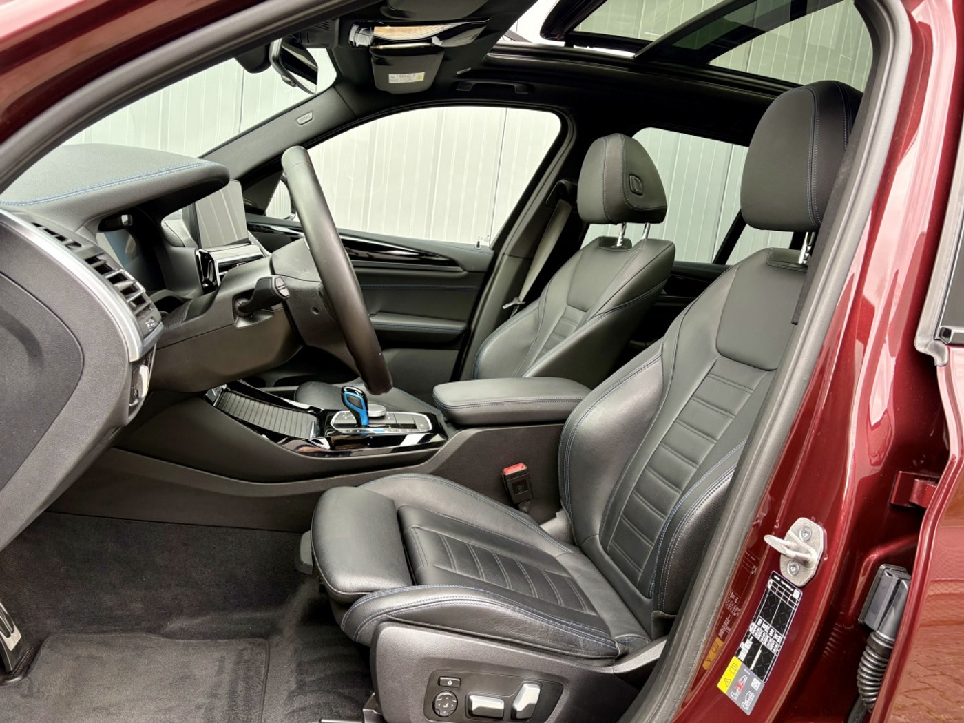 Foto van BMW Ix3