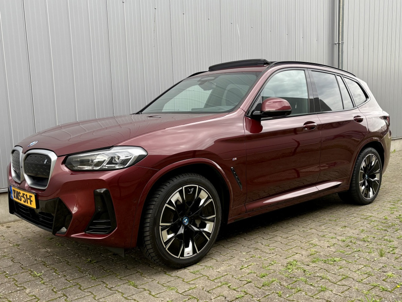 Foto van BMW Ix3