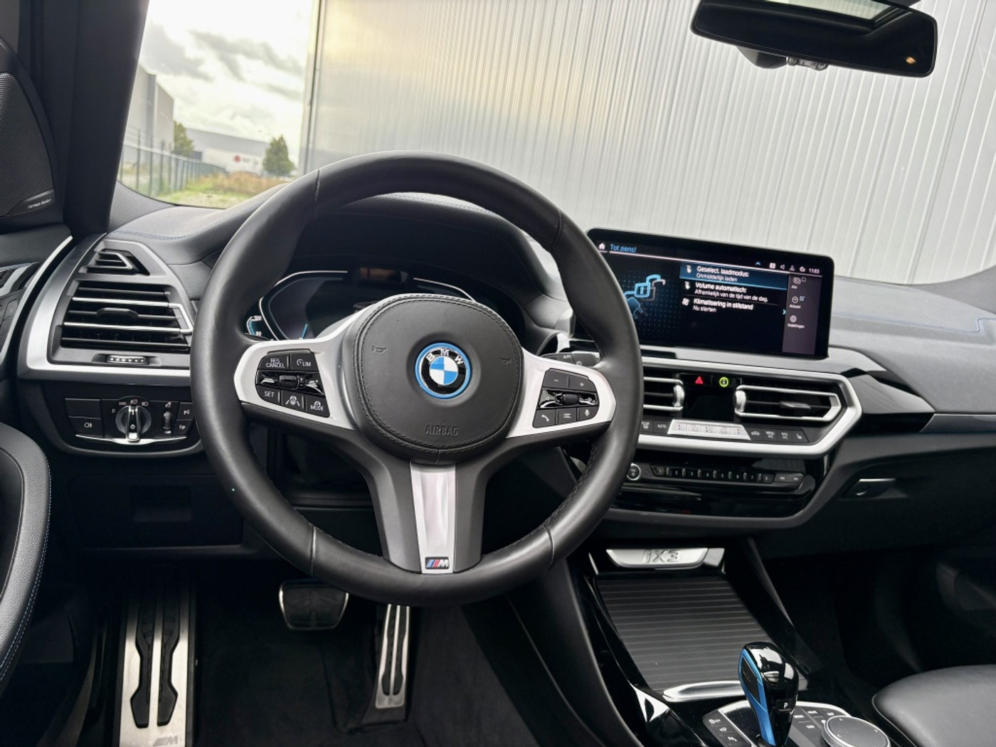 Foto van BMW Ix3