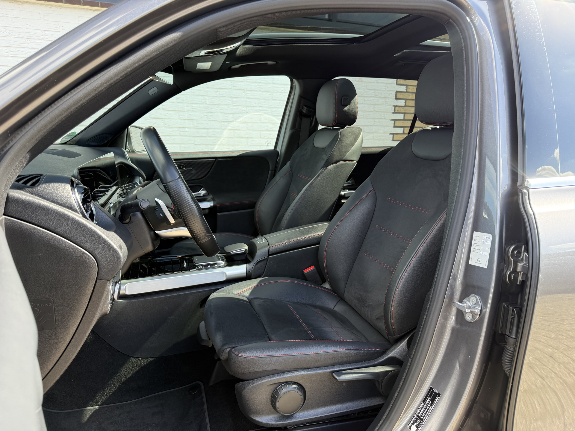 Foto van Mercedes-Benz GLB