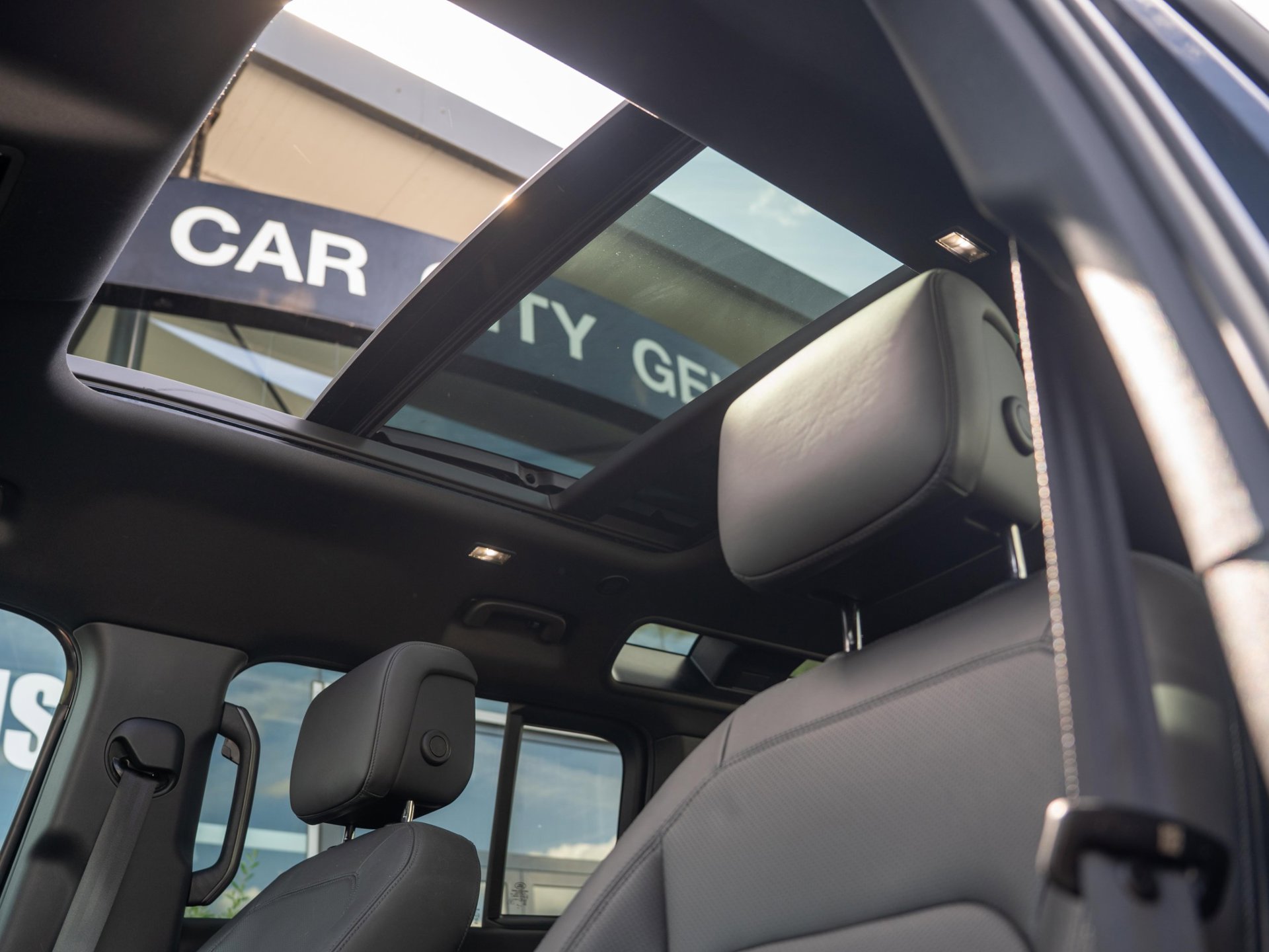 Foto van Land Rover Defender 110