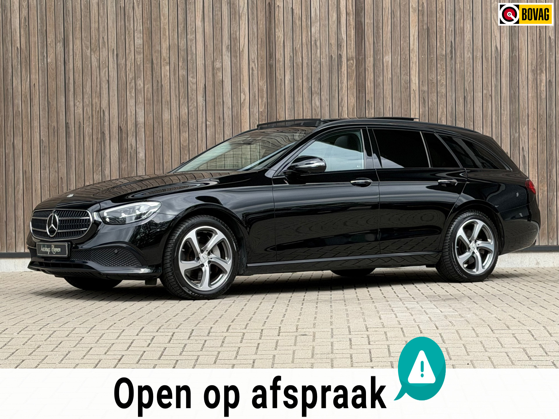 Mercedes-Benz E-klasse Estate 300 e Luxury Line / Pano / 2022 - voorkant