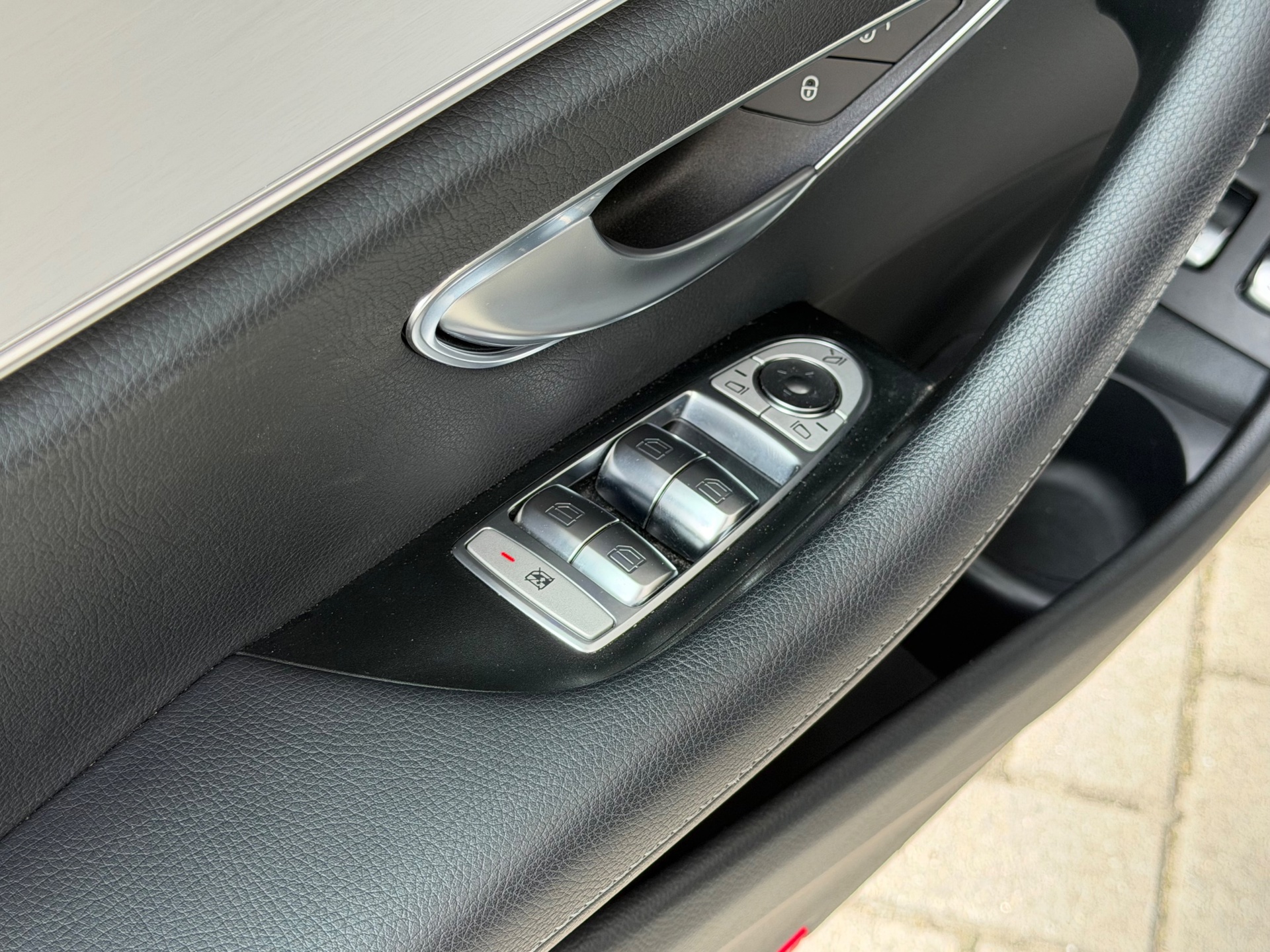 Foto van Mercedes-Benz E-klasse Estate