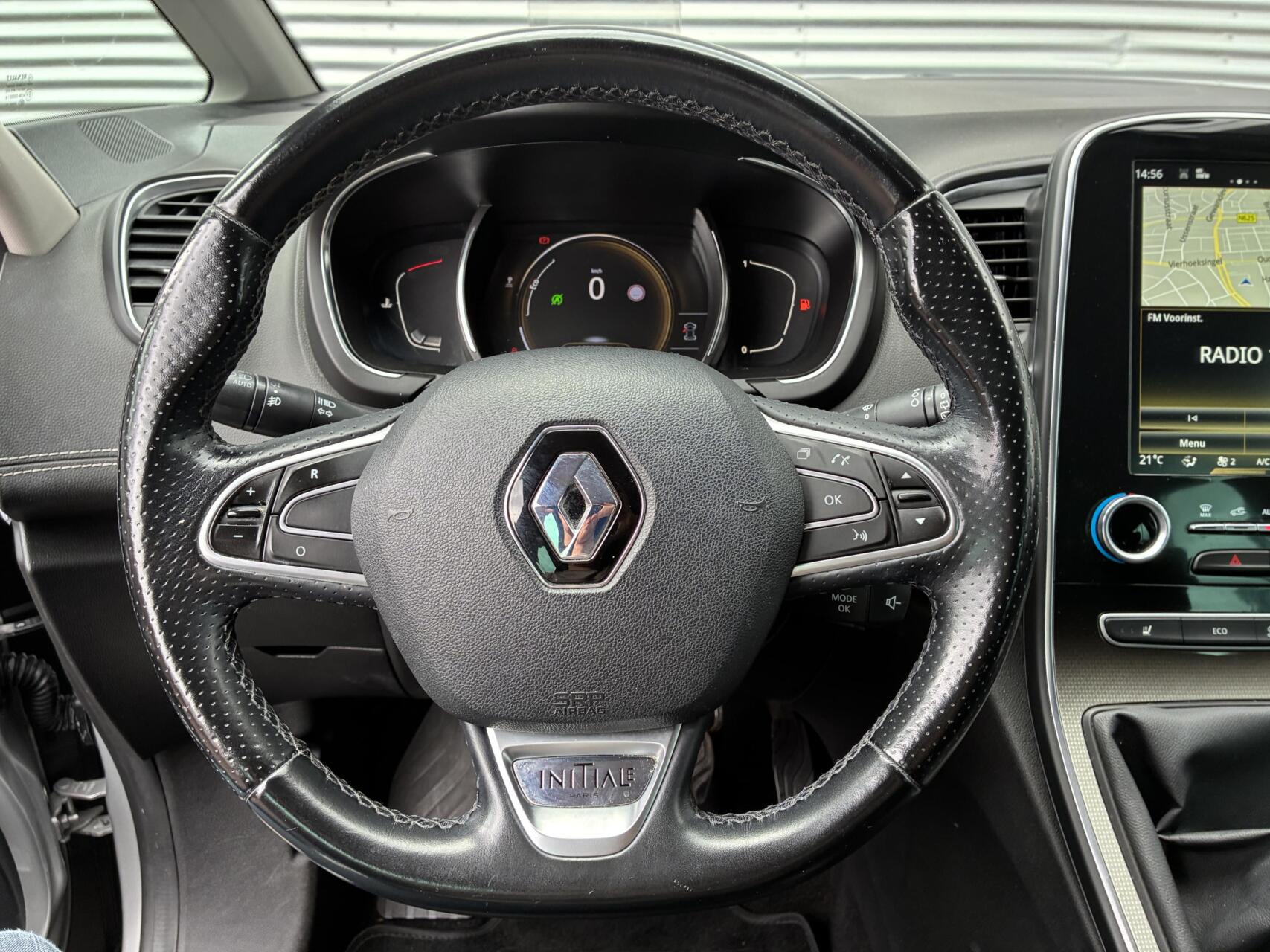 Foto van Renault Grand Scenic