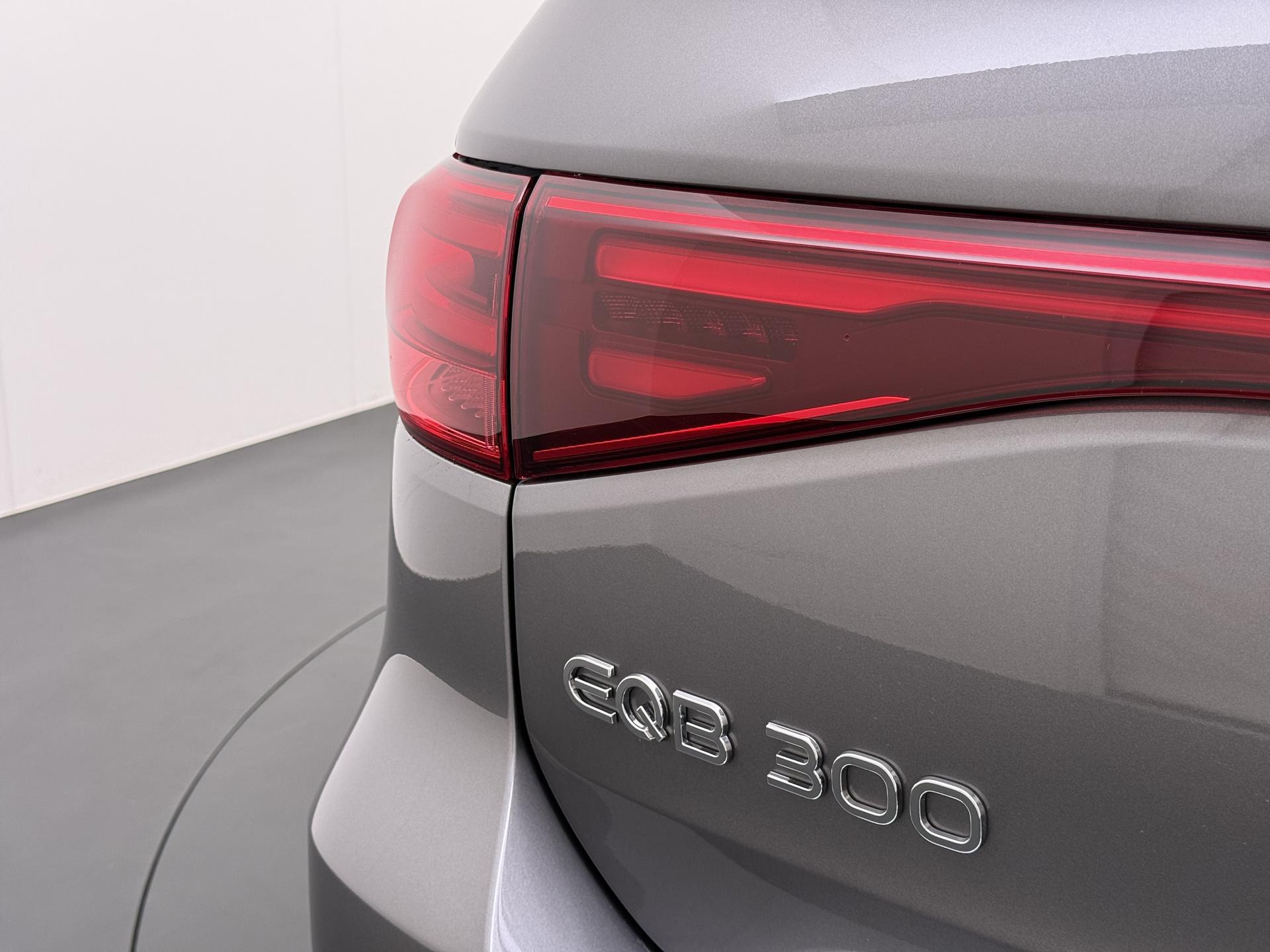 Foto van Mercedes-Benz Eqb