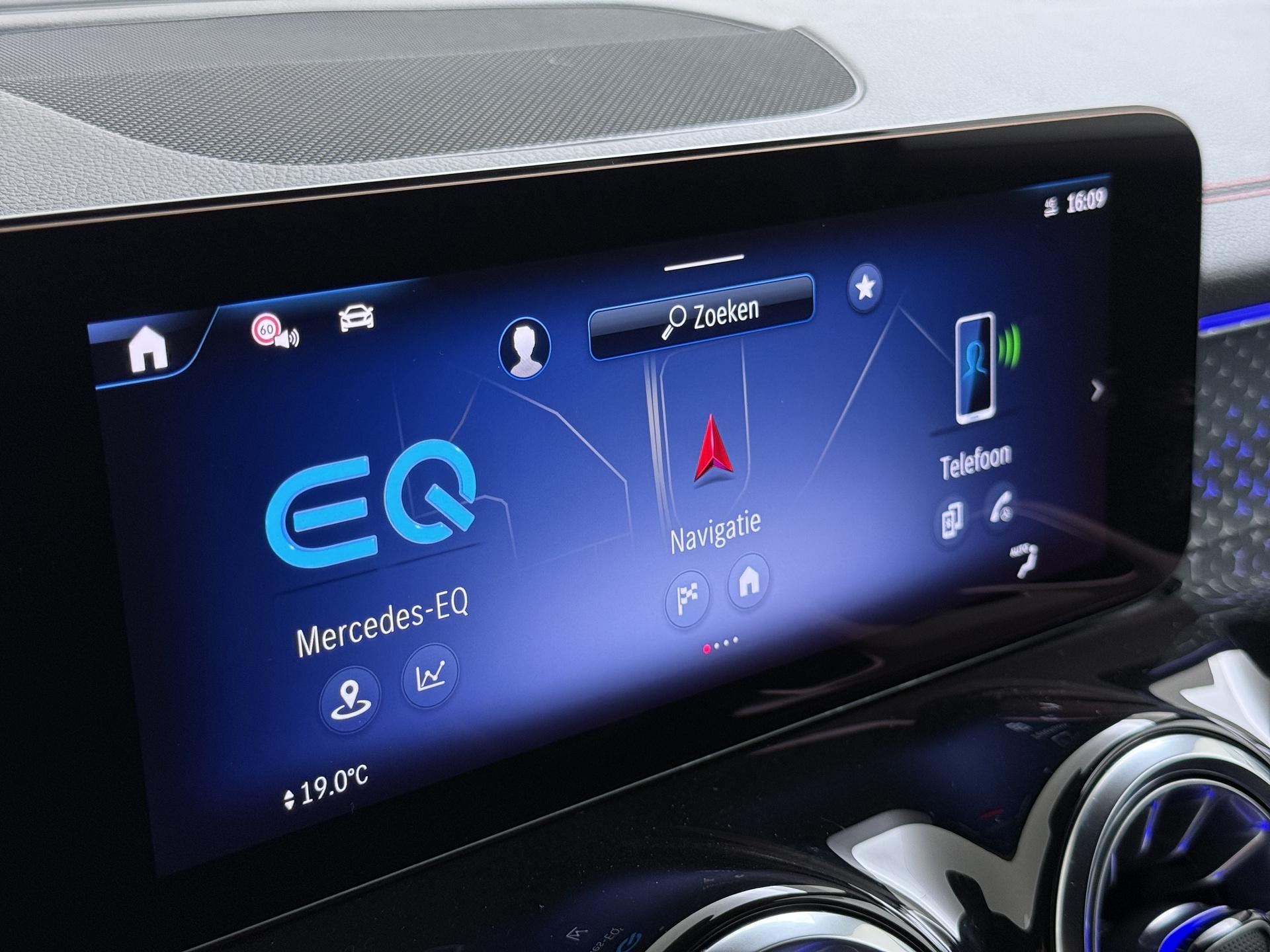 Foto van Mercedes-Benz Eqb