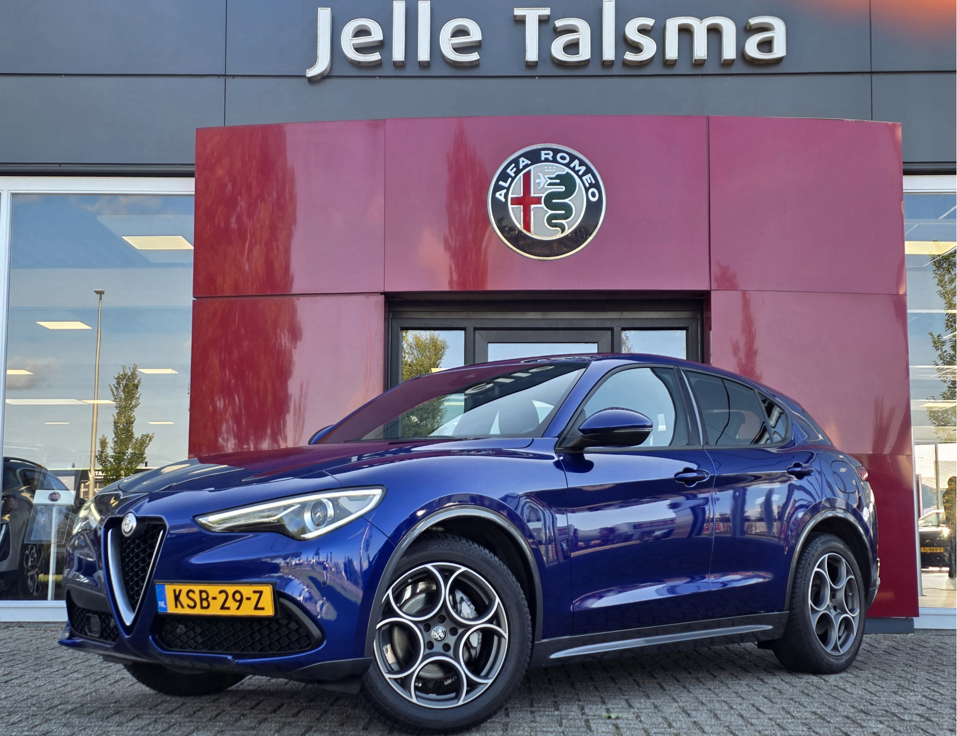 Alfa Romeo Stelvio 2.0 T AWD Ti 19'' Lm velgen | Apple/Android Carplay 2022 - voorkant