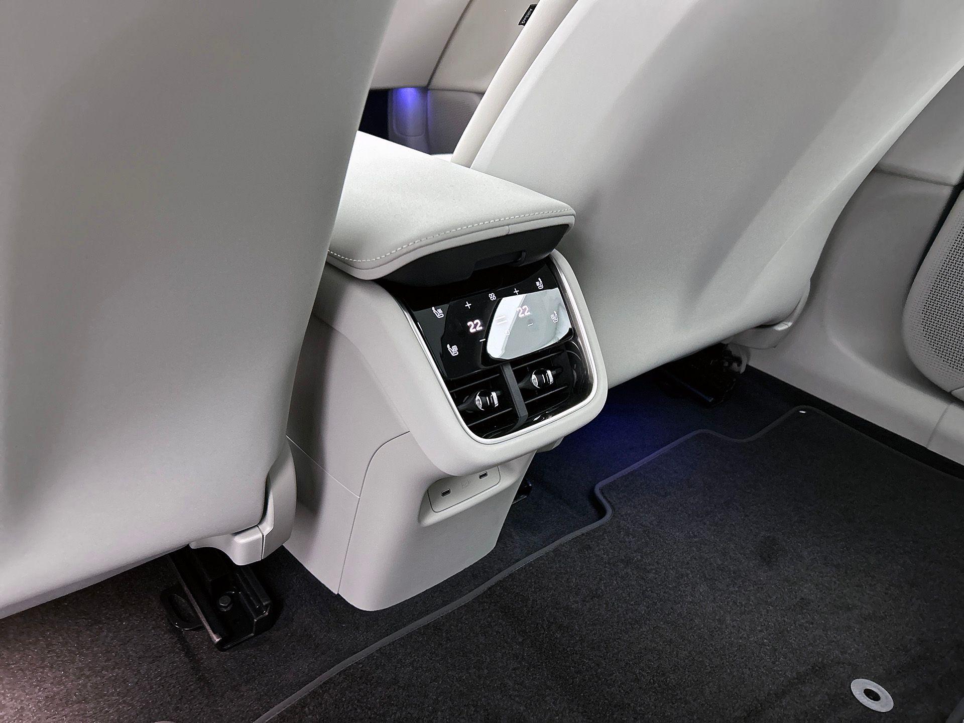 Foto van Volvo Es90