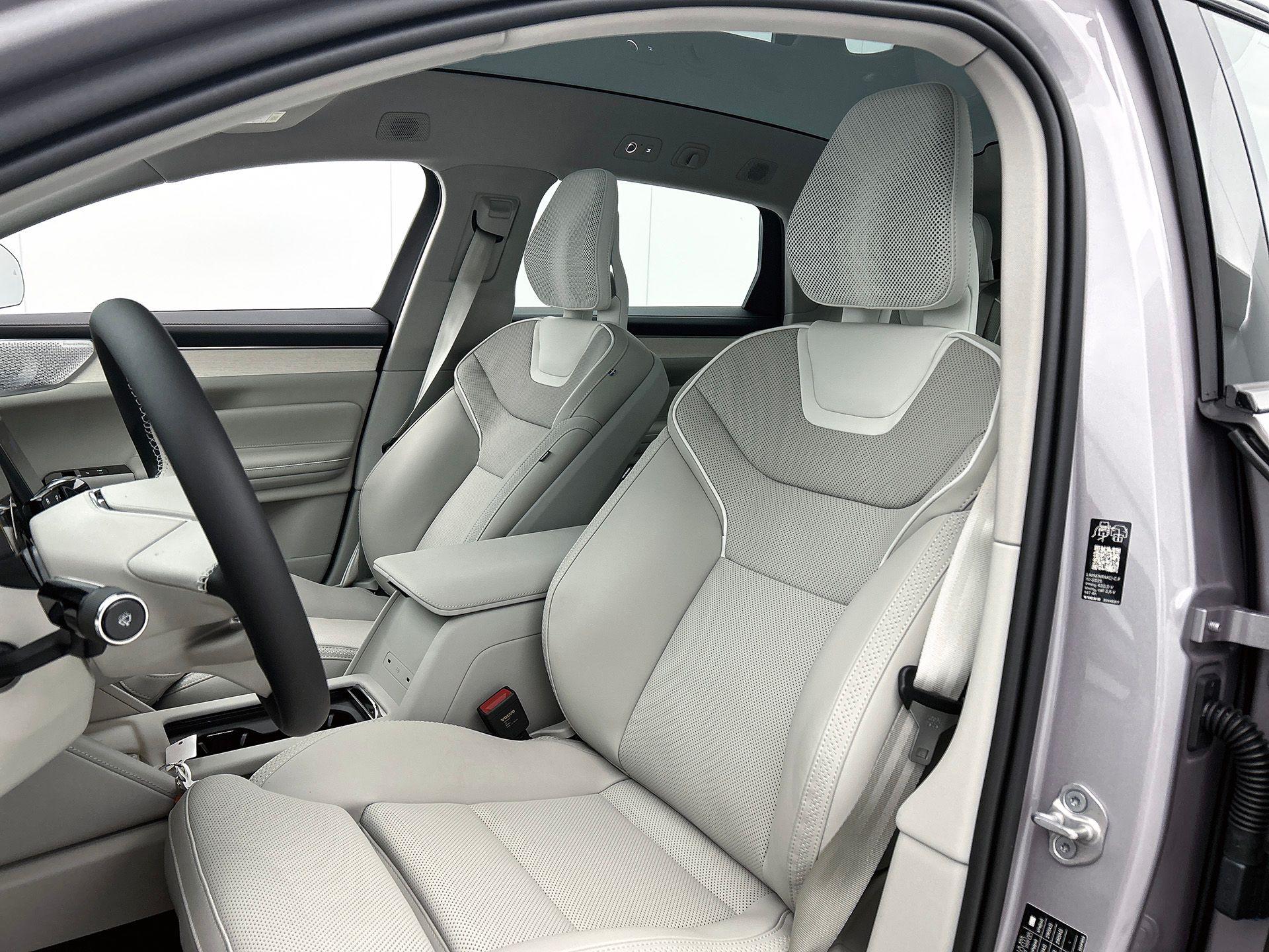 Foto van Volvo Es90