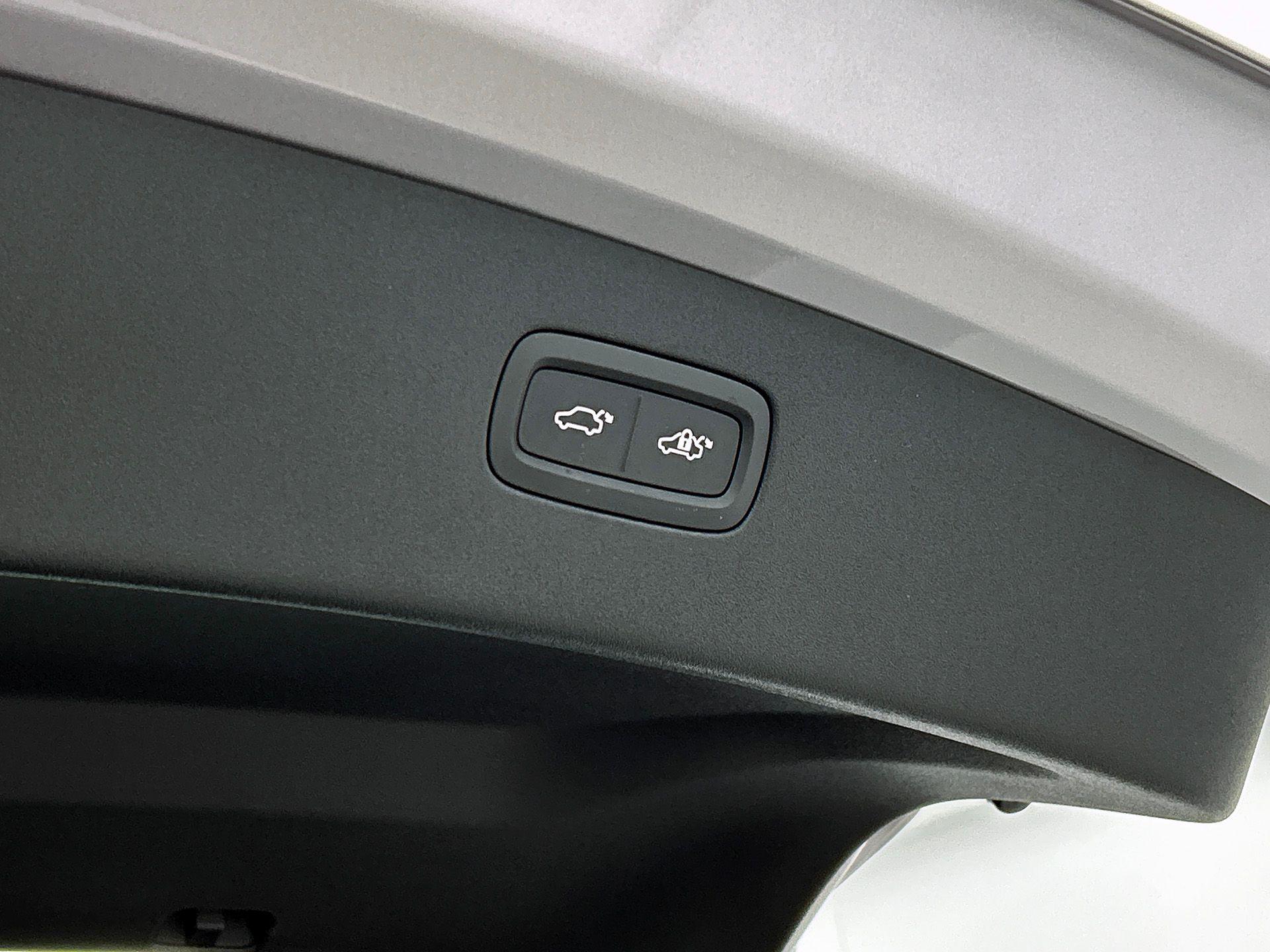 Foto van Volvo Es90