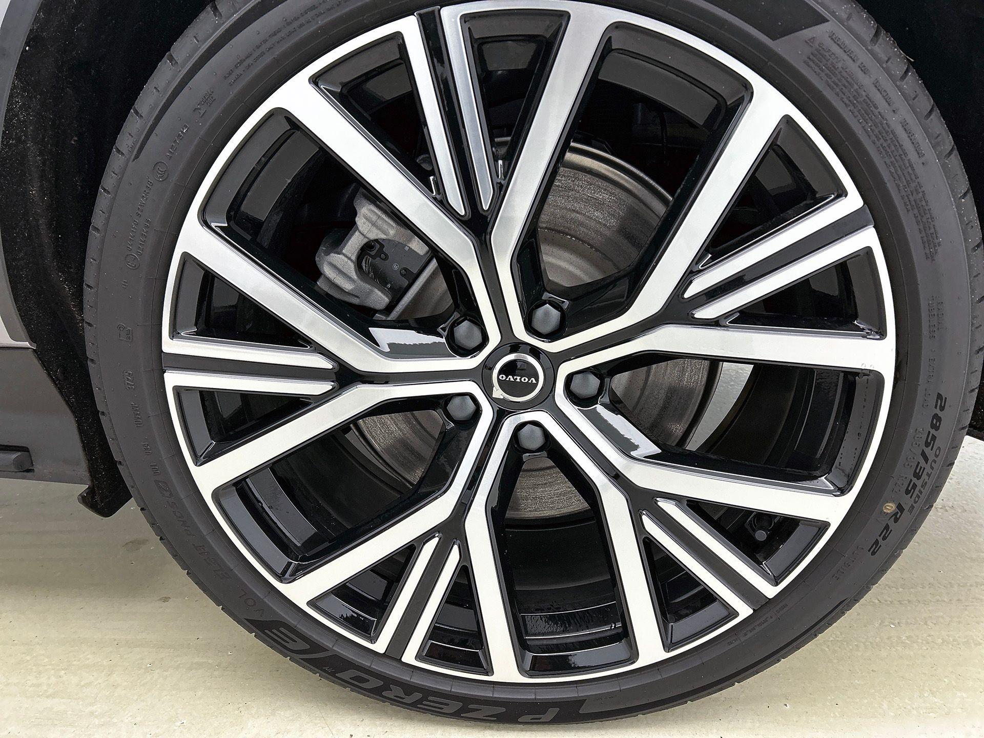 Foto van Volvo Es90