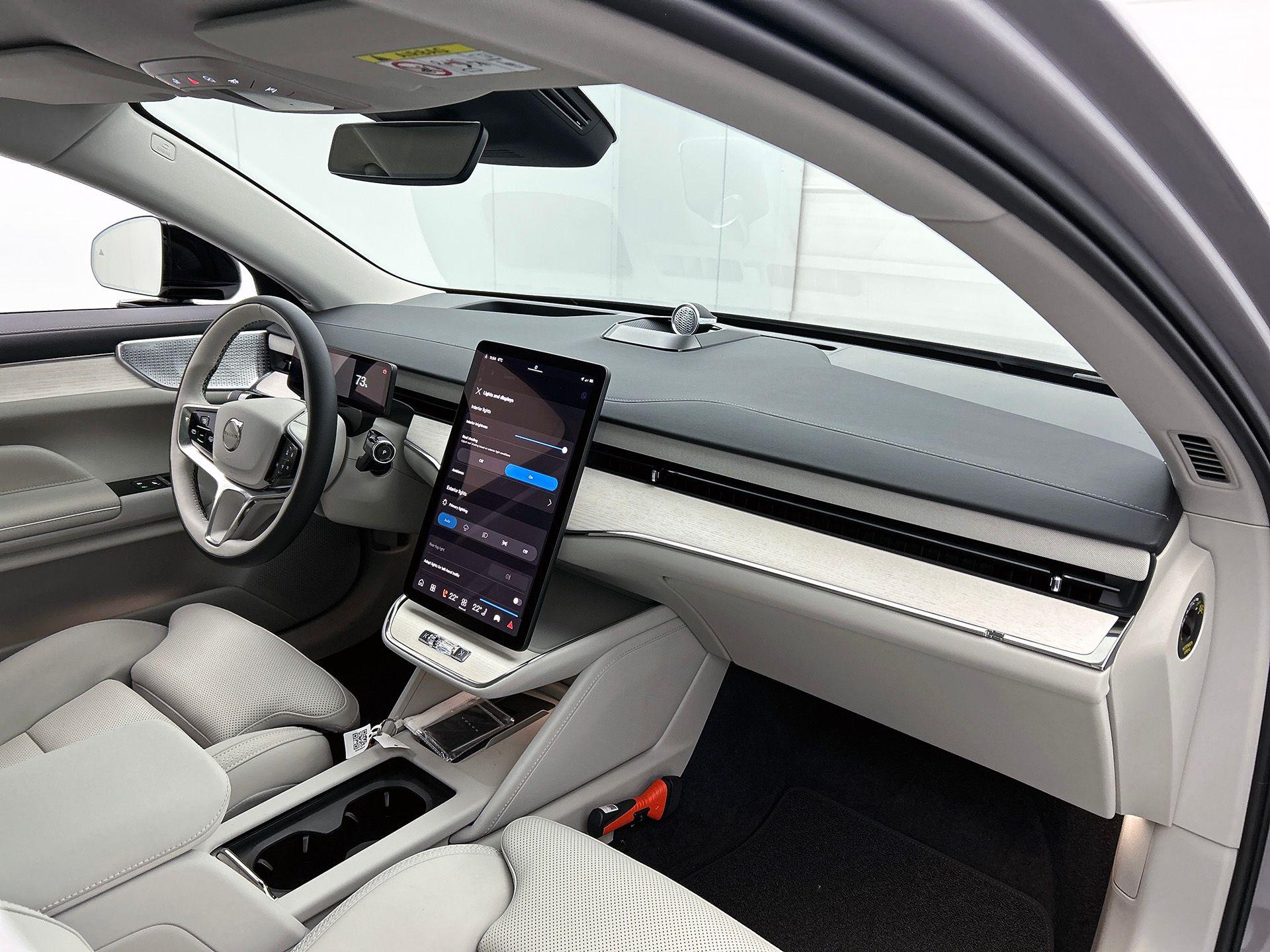Foto van Volvo Es90