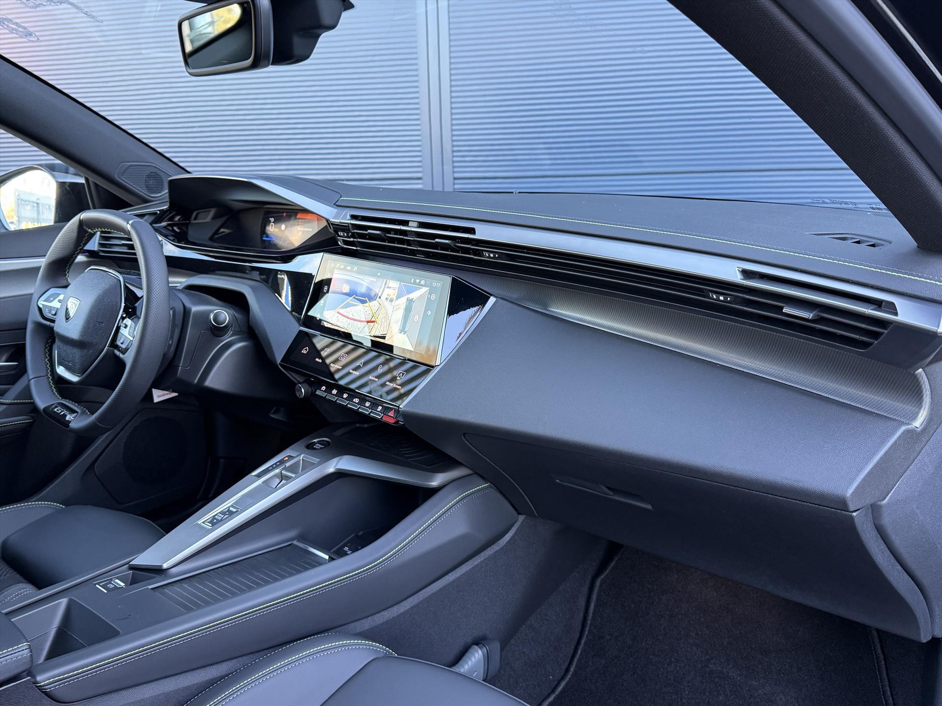 Foto van Peugeot E-308 SW