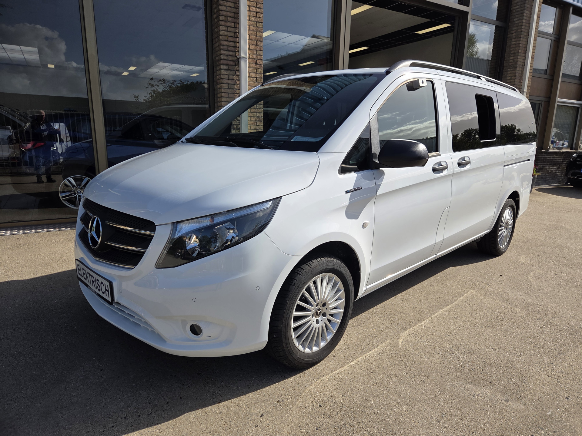 Foto van Mercedes-Benz Evito Tourer