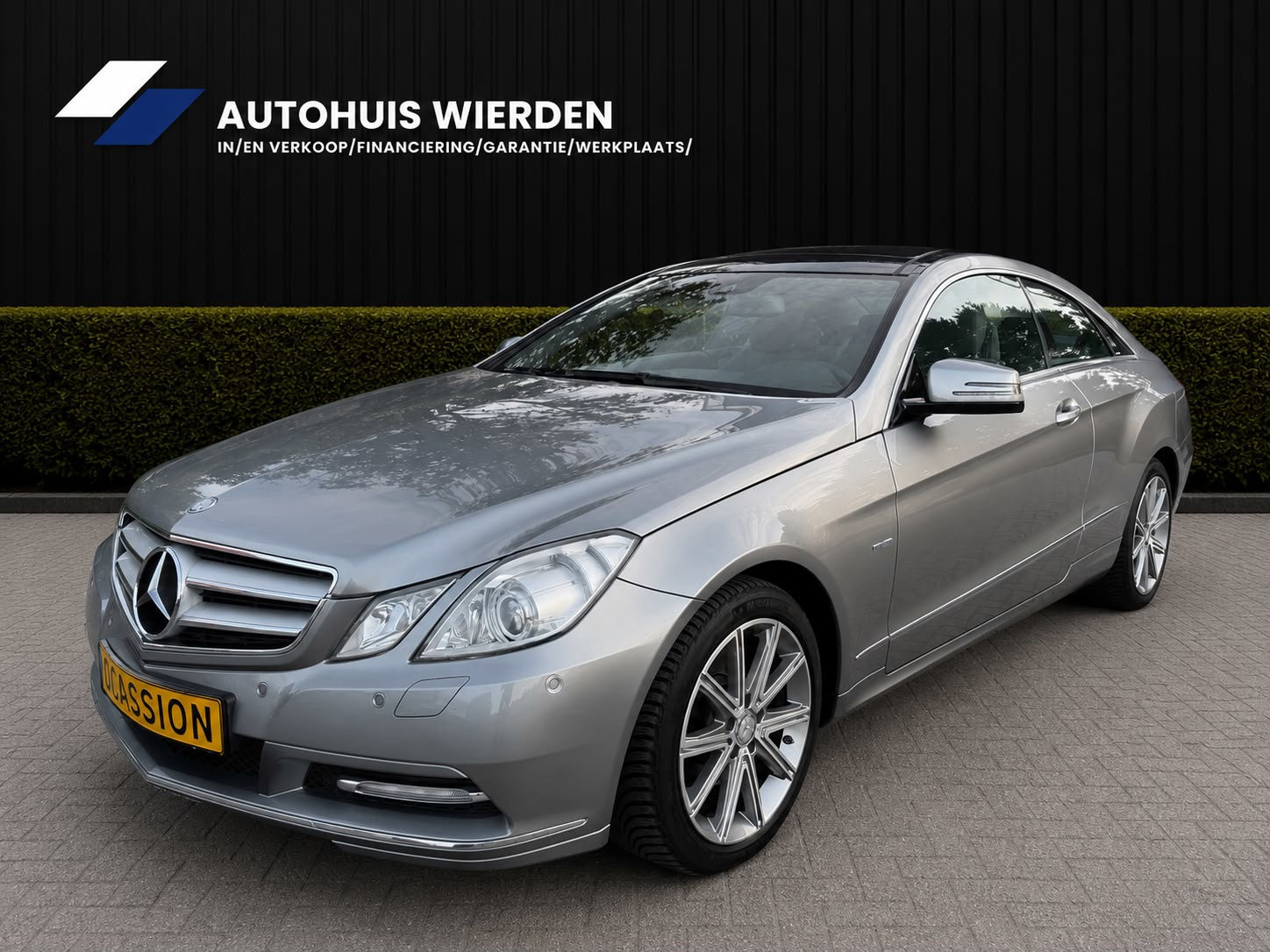 Mercedes-Benz E-klasse Coupé 350 BlueTEC Edition Sport 2011 - voorkant