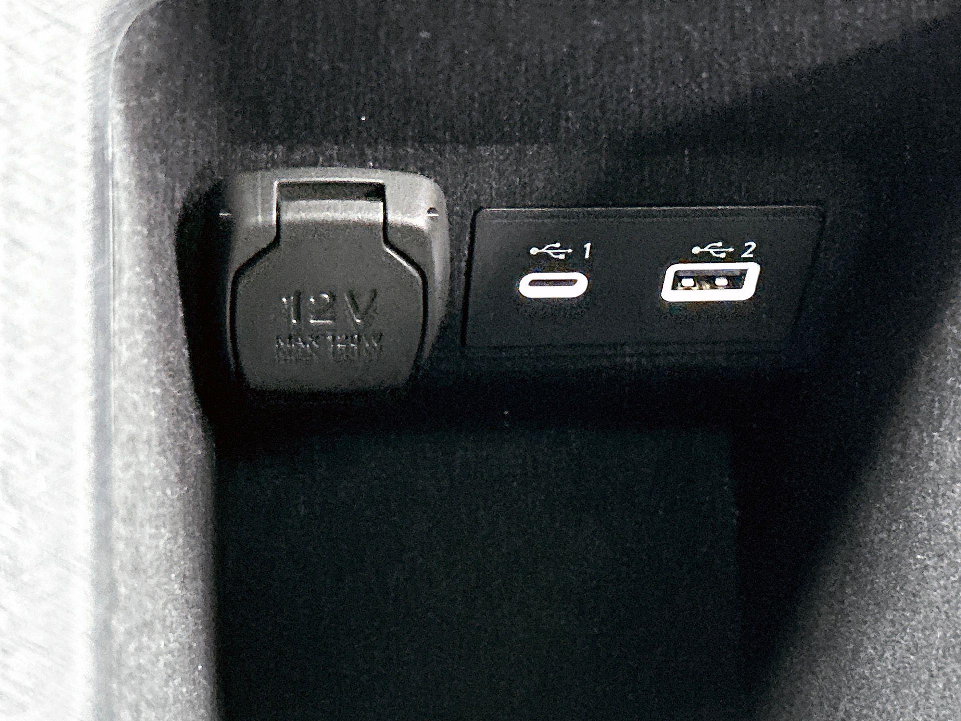 Foto van LYNK & Co 01
