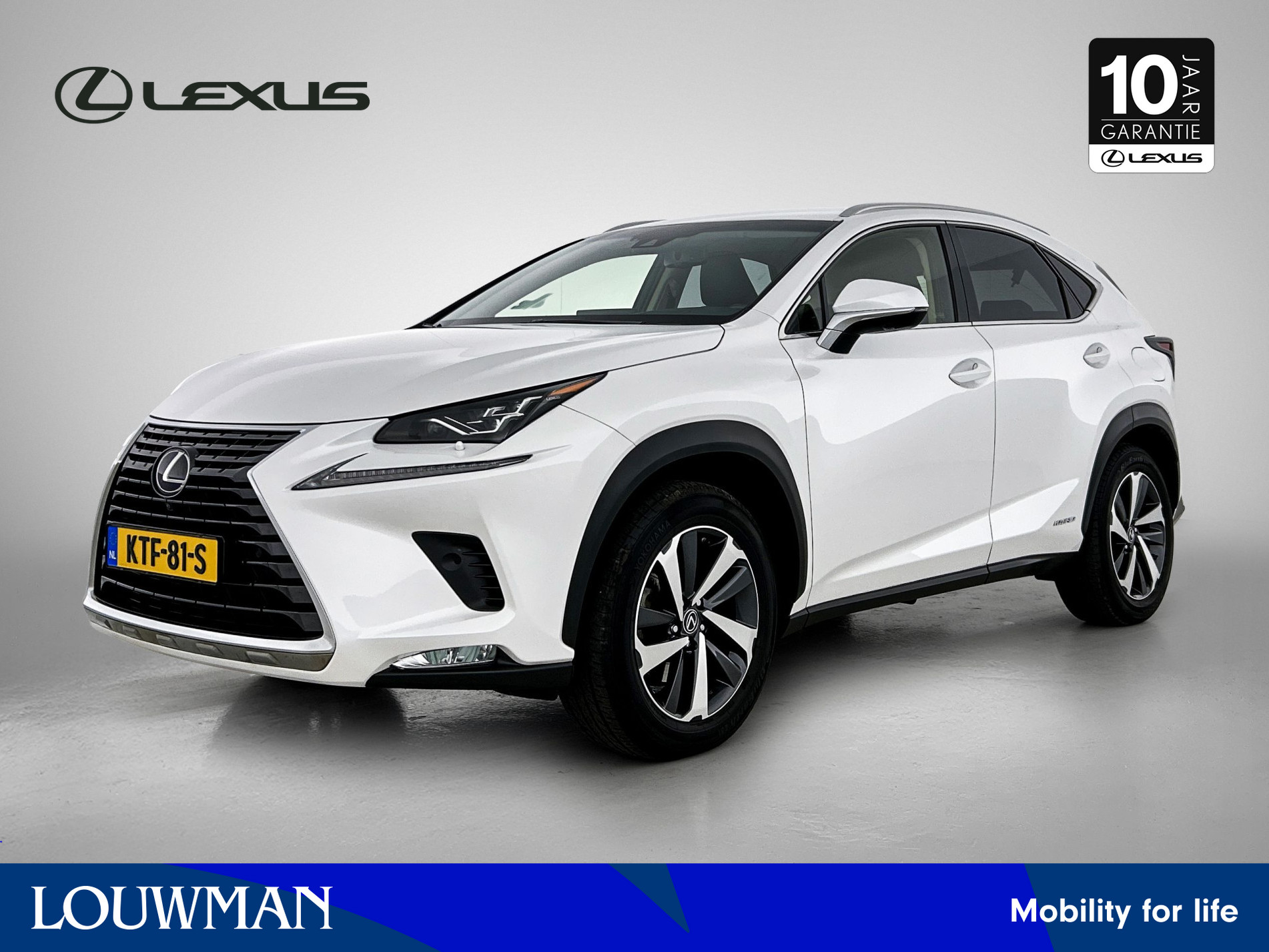 Lexus NX 300h AWD President Line 2018 - voorkant