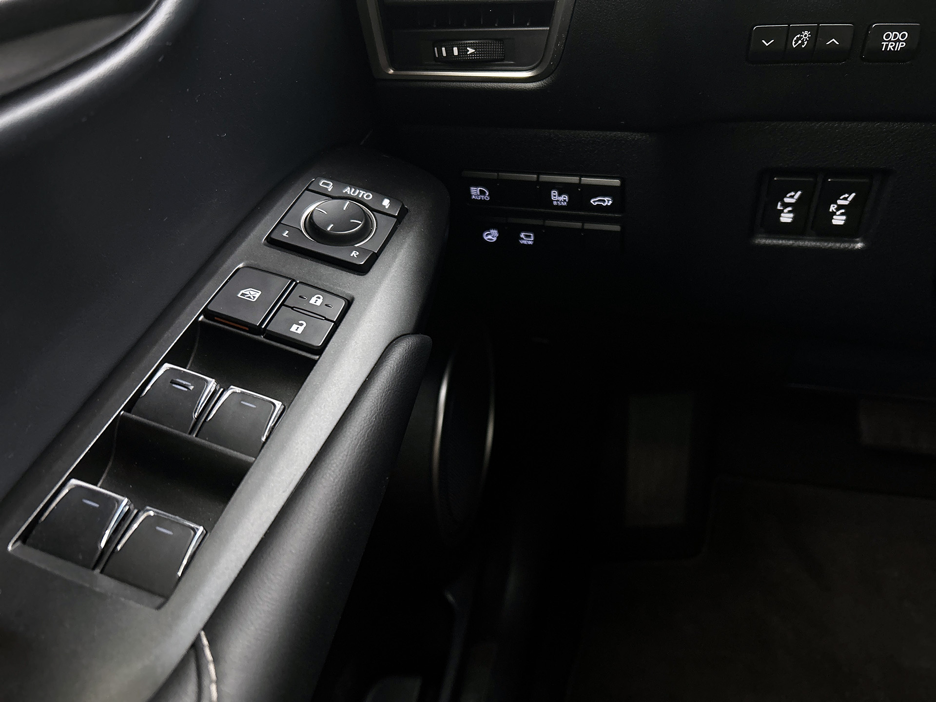 Foto van Lexus NX