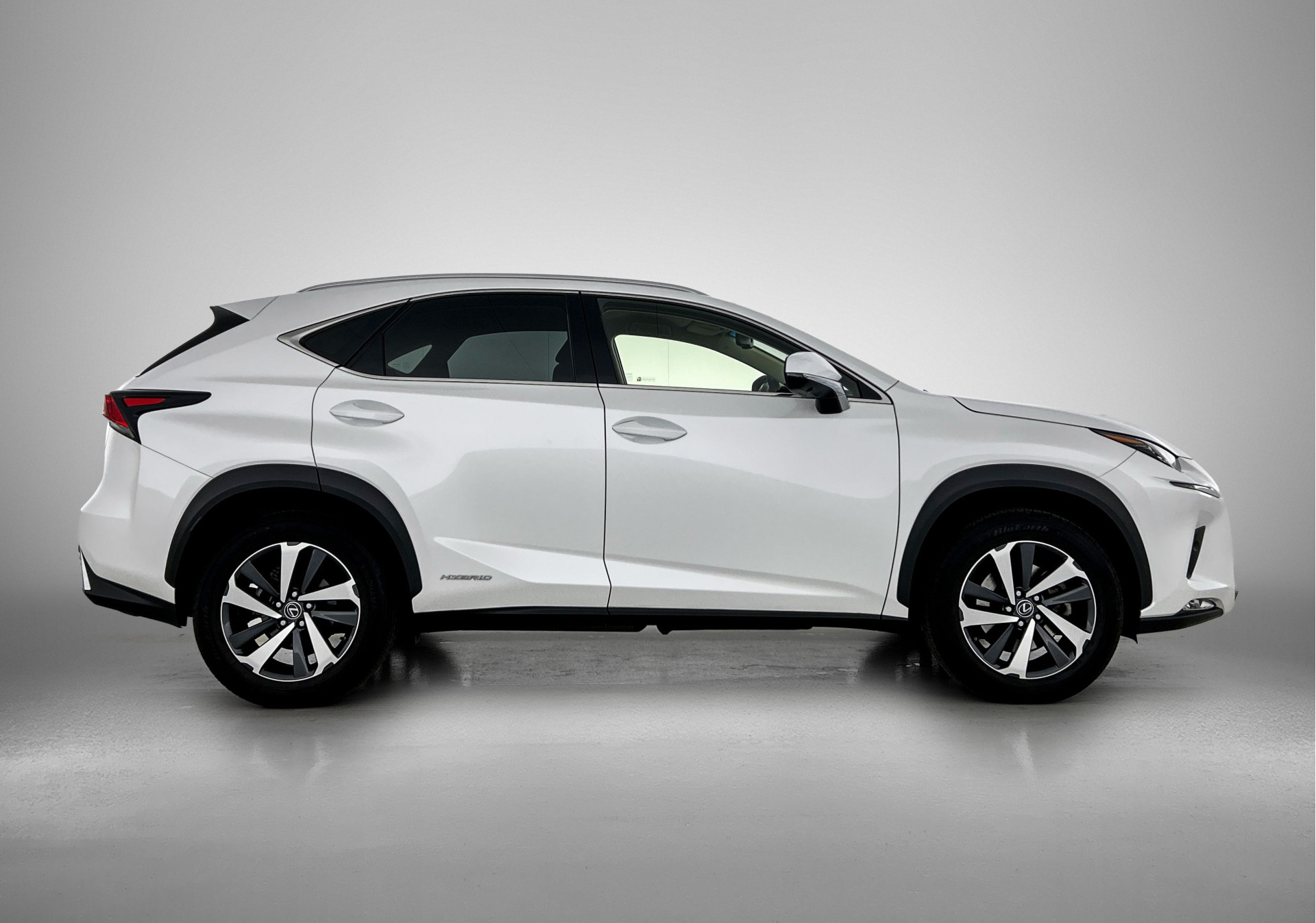 Foto van Lexus NX