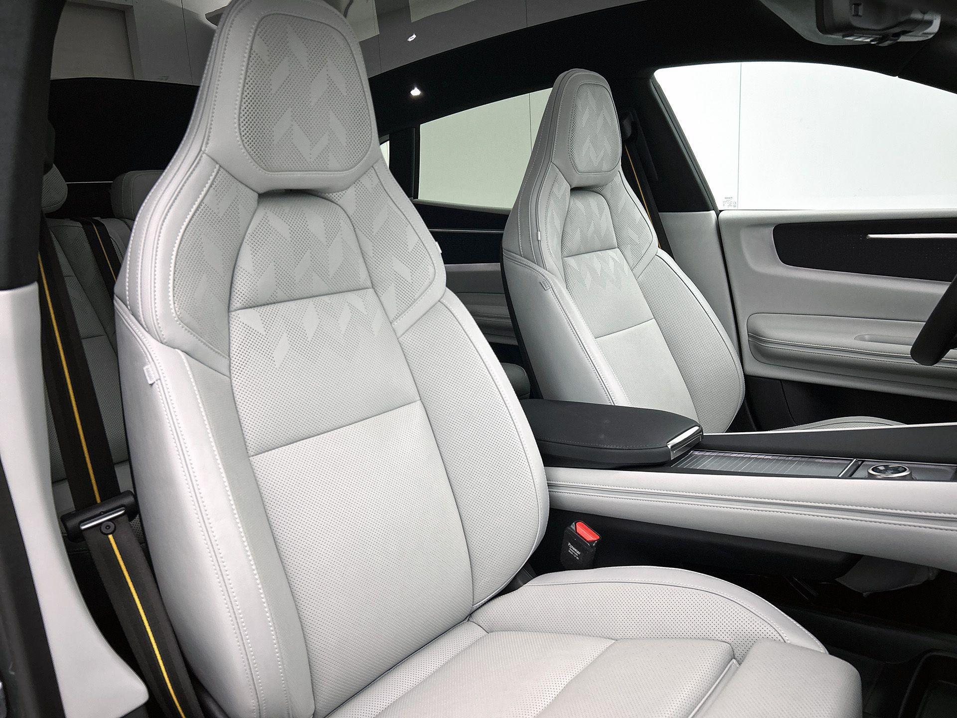 Foto van Polestar 4