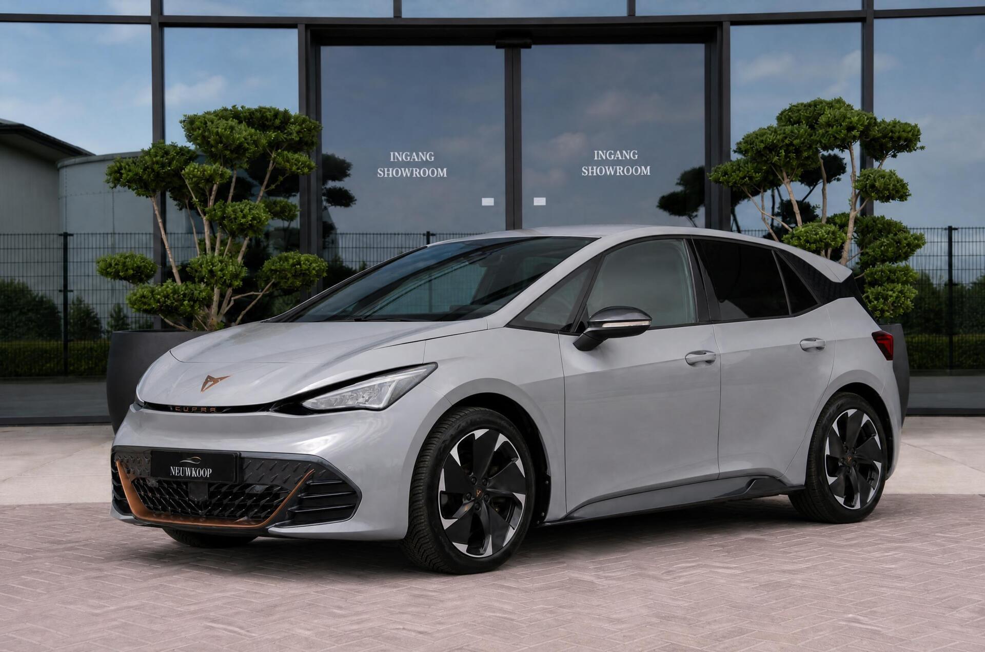 Cupra Born Performance 82 kWh | VOL IN OPTIES 2023 - voorkant