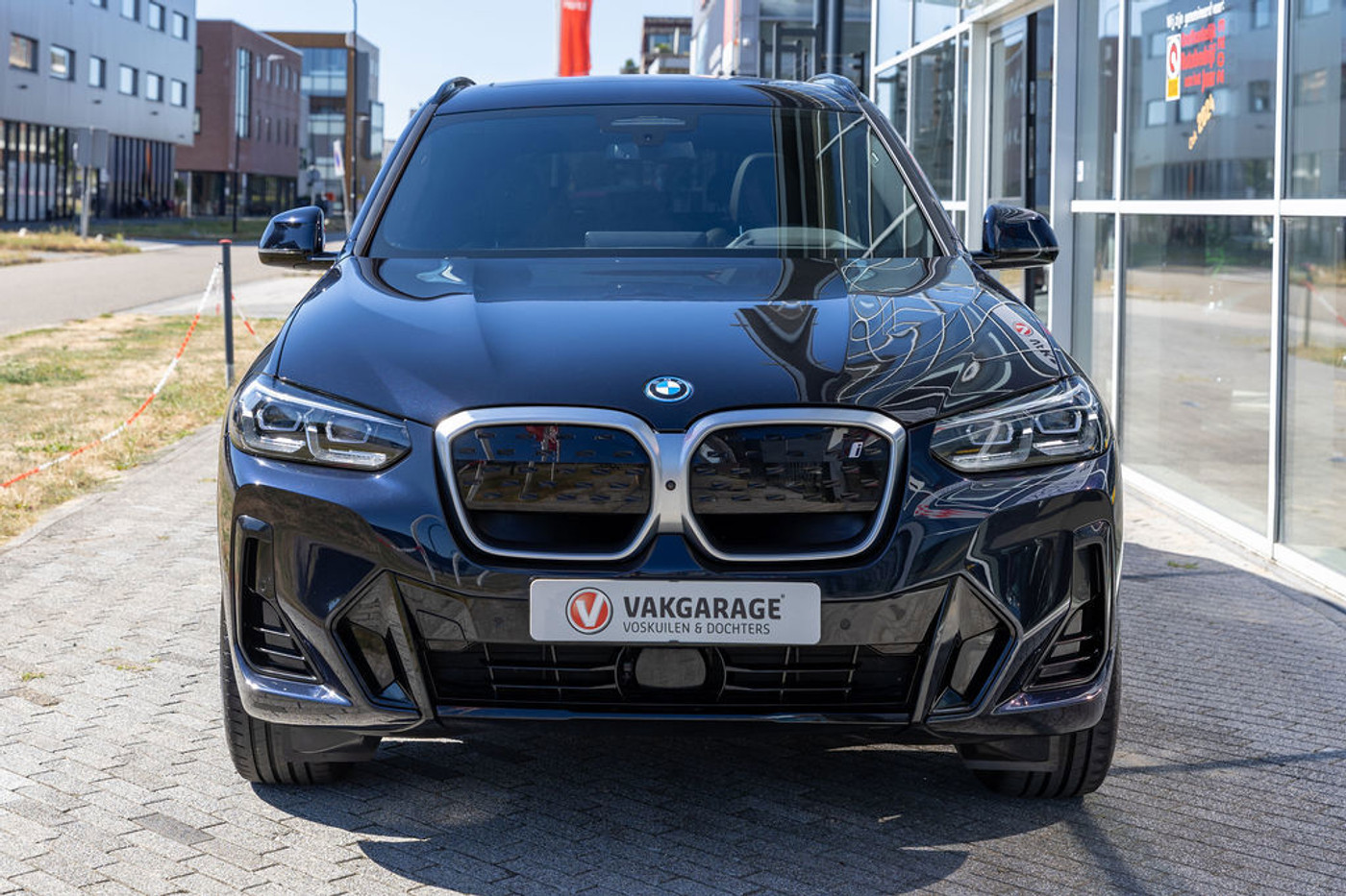 Foto van BMW Ix3