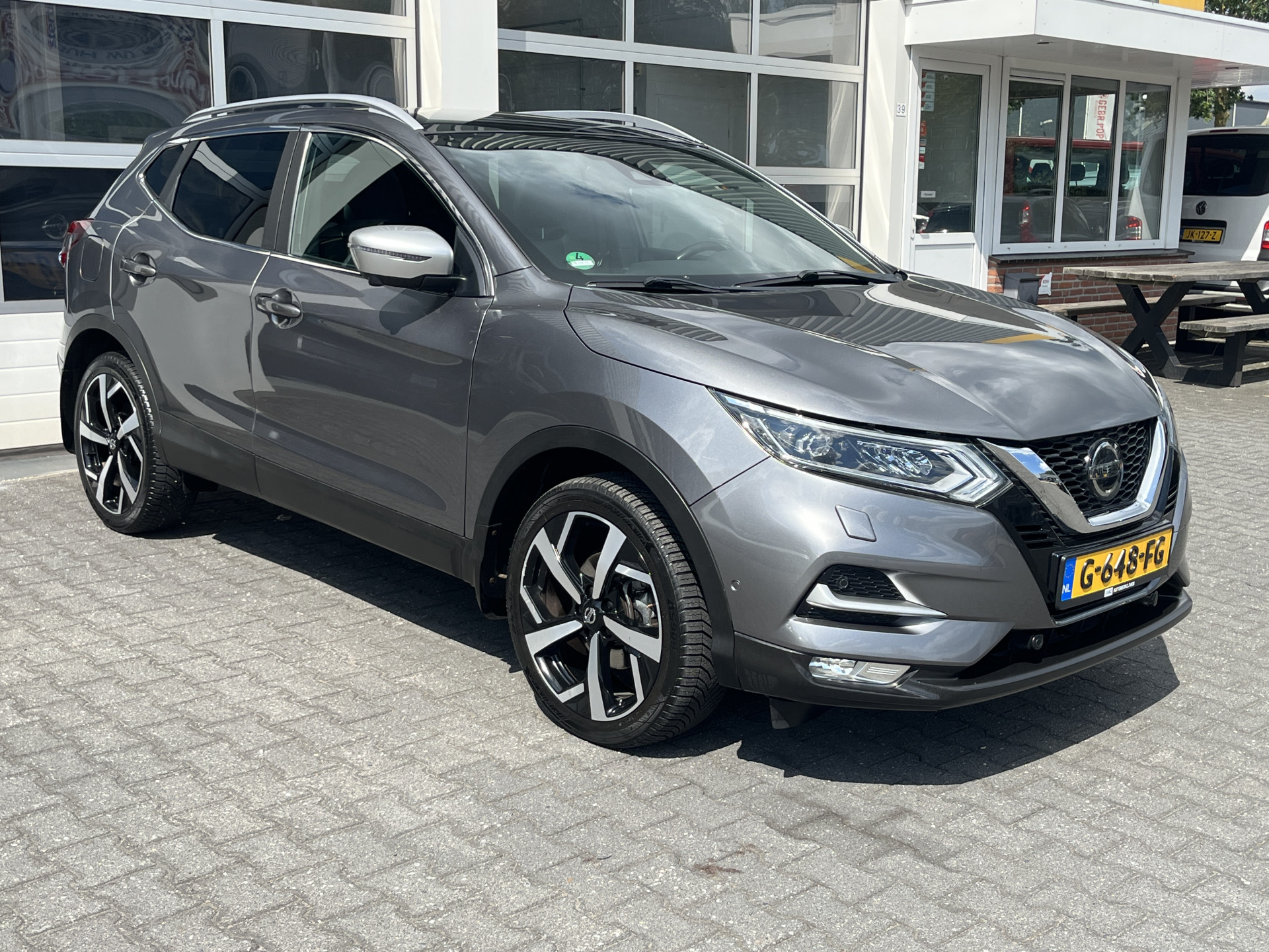 Nissan Nissan Qashqai 1.3 DIG-T Tekna 2019 - voorkant
