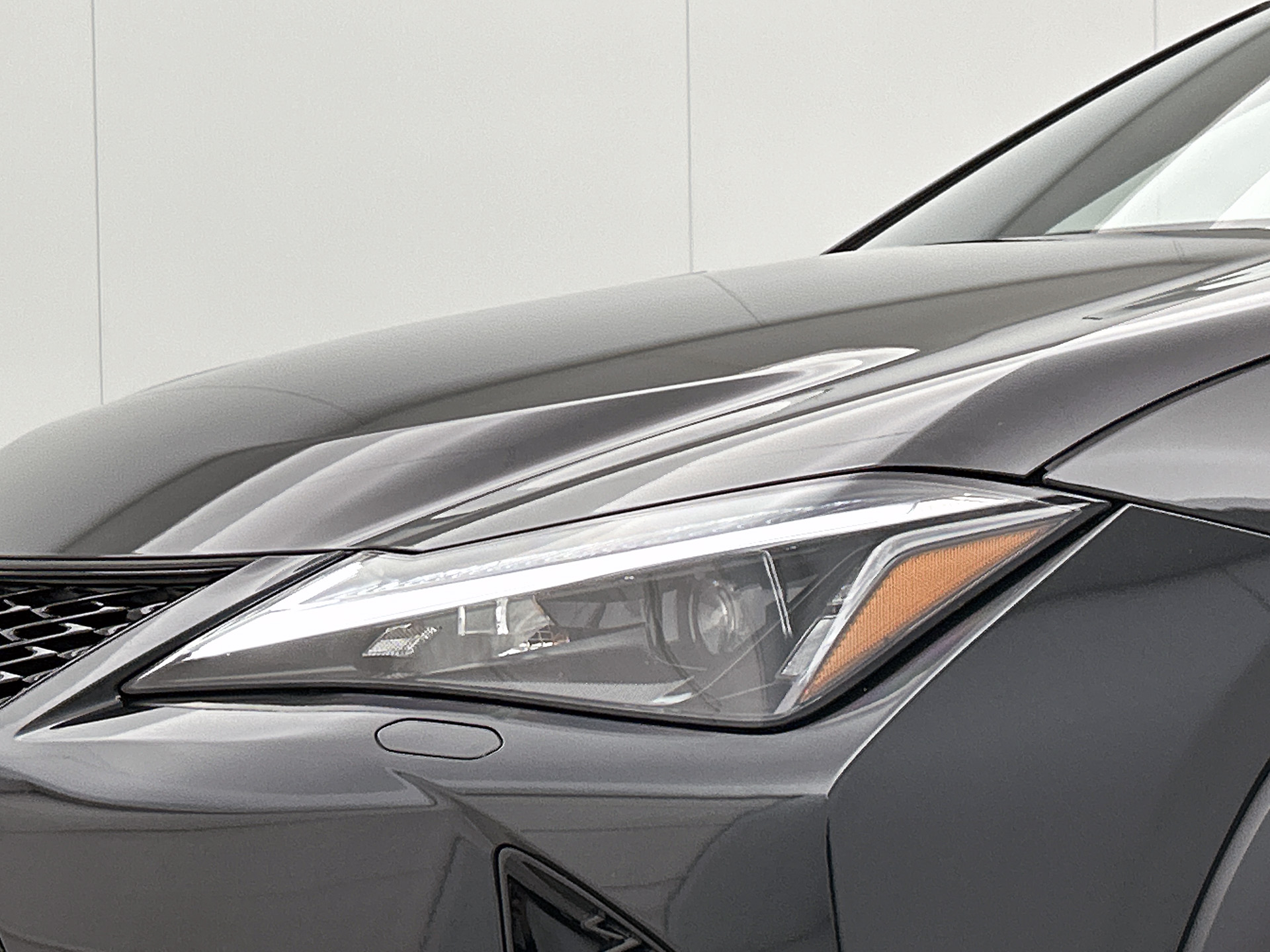 Foto van Lexus Lexus Ux300h