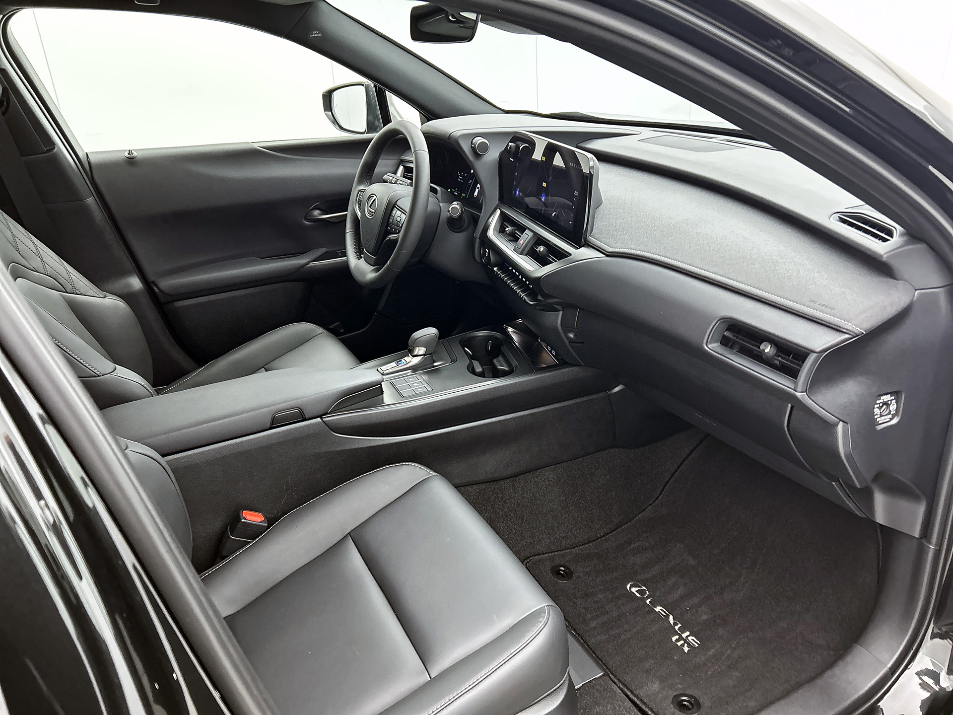 Foto van Lexus Lexus Ux300h