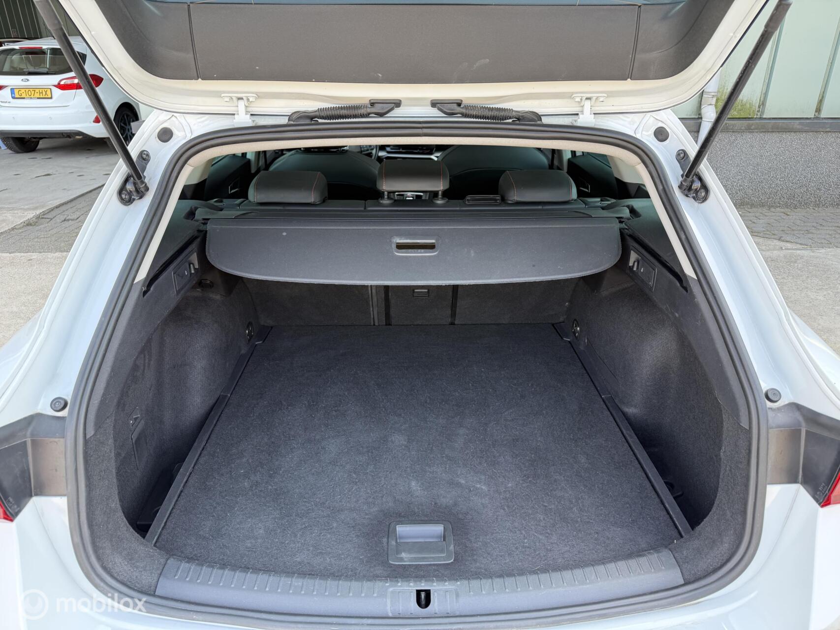 Foto van Seat Leon Sportstourer