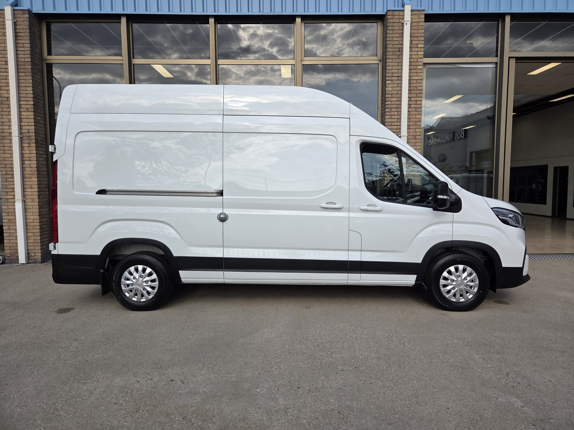 Foto van Maxus Edeliver 9