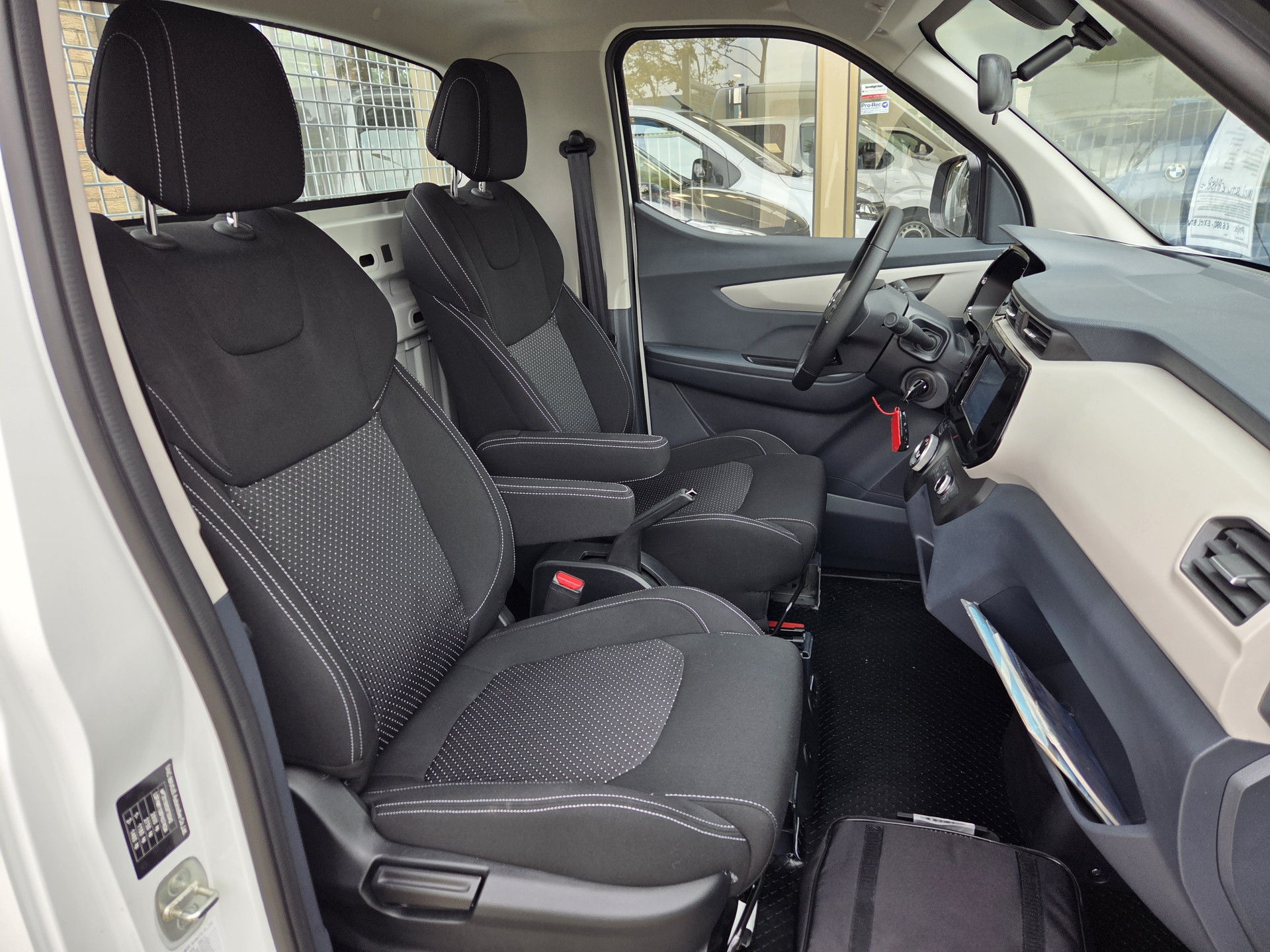 Foto van Maxus Edeliver 3