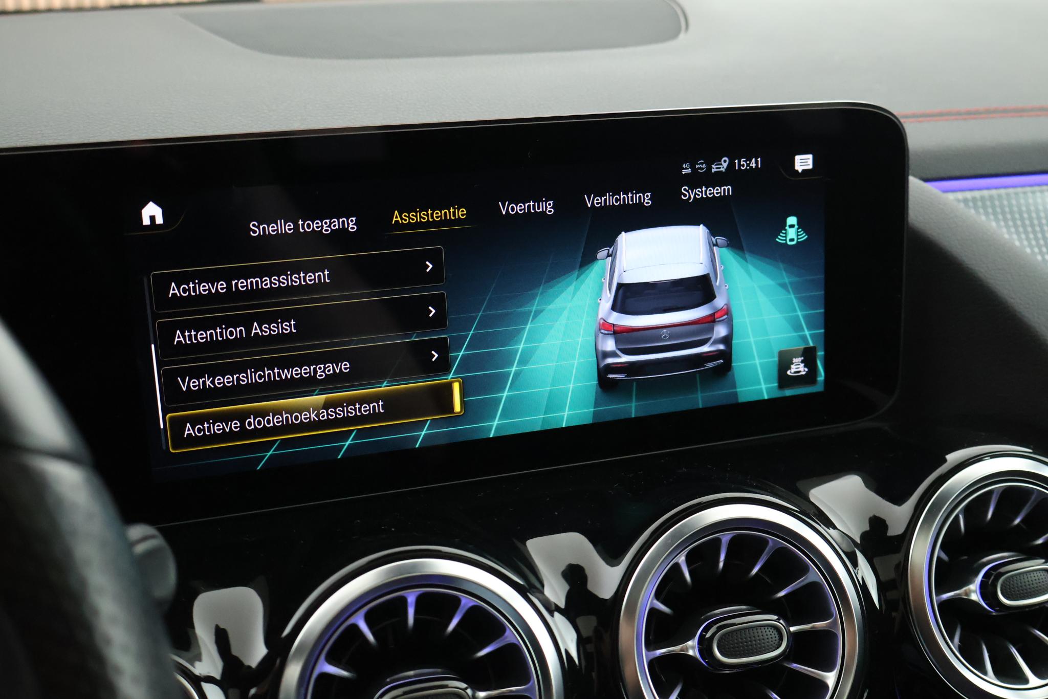 Foto van Mercedes-Benz Eqa
