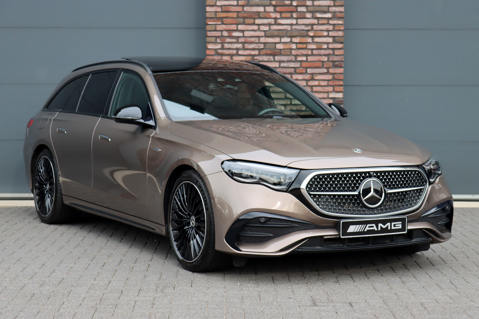 Foto van Mercedes-Benz E-klasse Estate