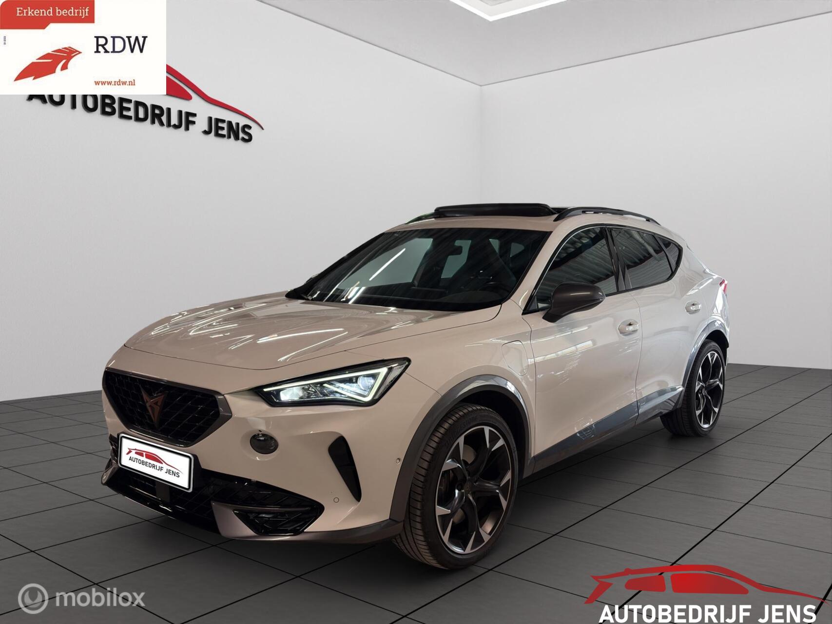 Cupra Formentor 1.4 e-Hybrid VZ Performance|PANO|st. memory 2022 - voorkant