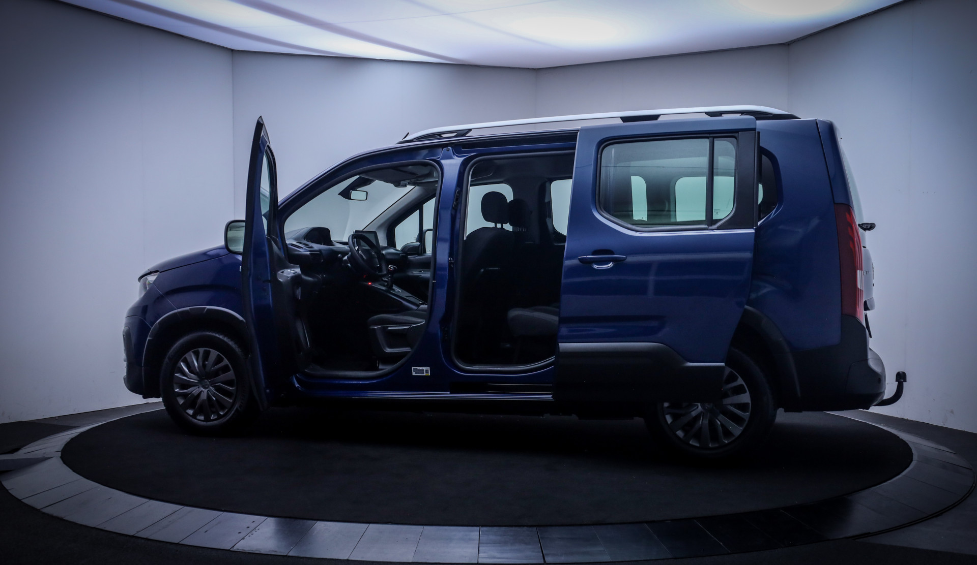 Foto van Peugeot Rifter Long