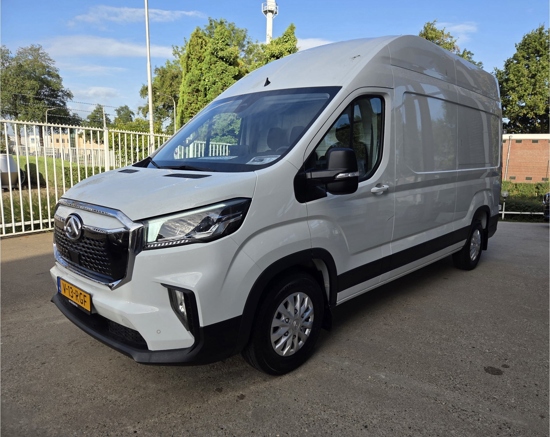 Foto van Maxus Edeliver 9