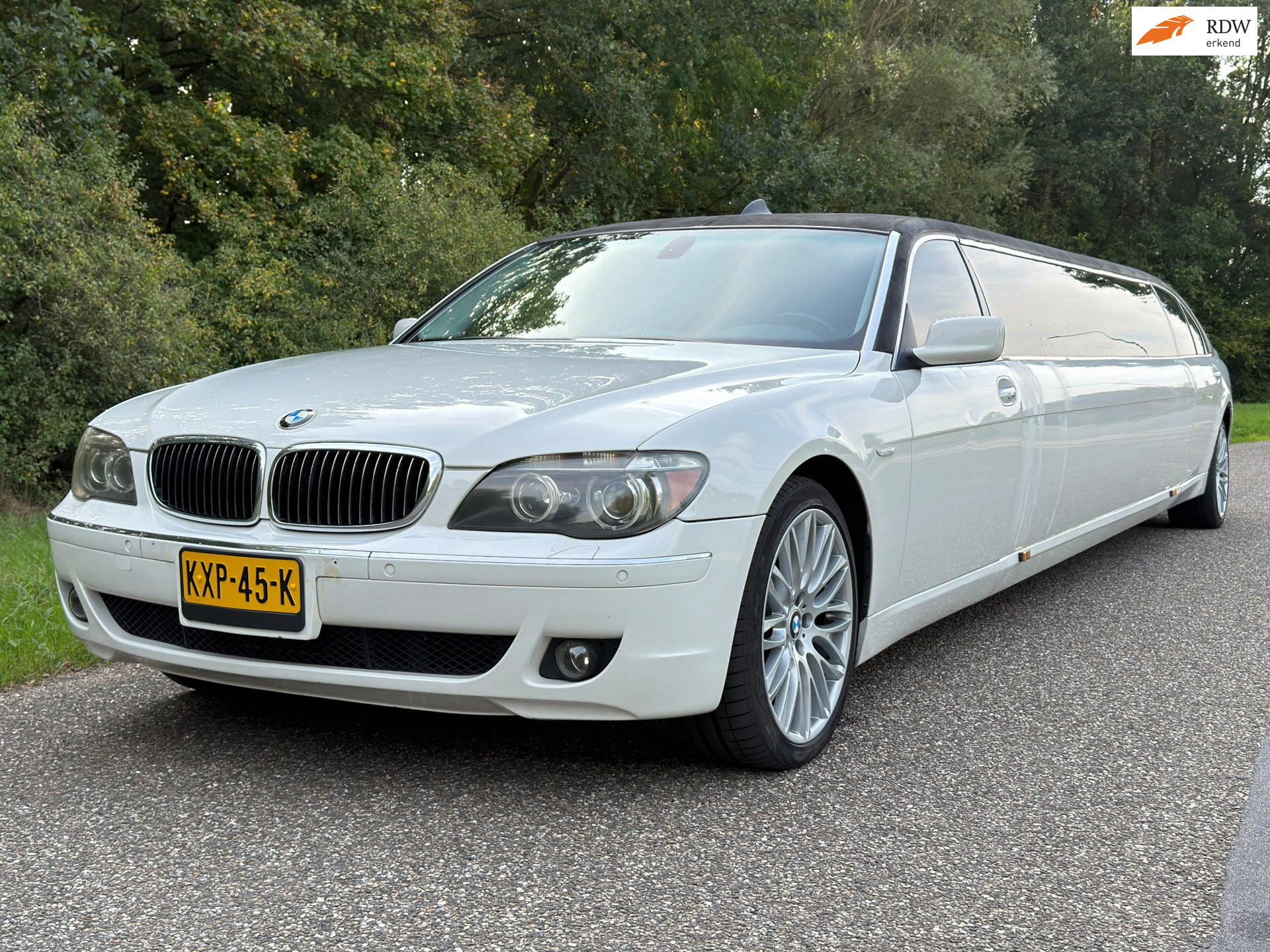 BMW 7-serie 750Li Stretch Limo / NL-kenteken / 8-persoons 2006 - voorkant