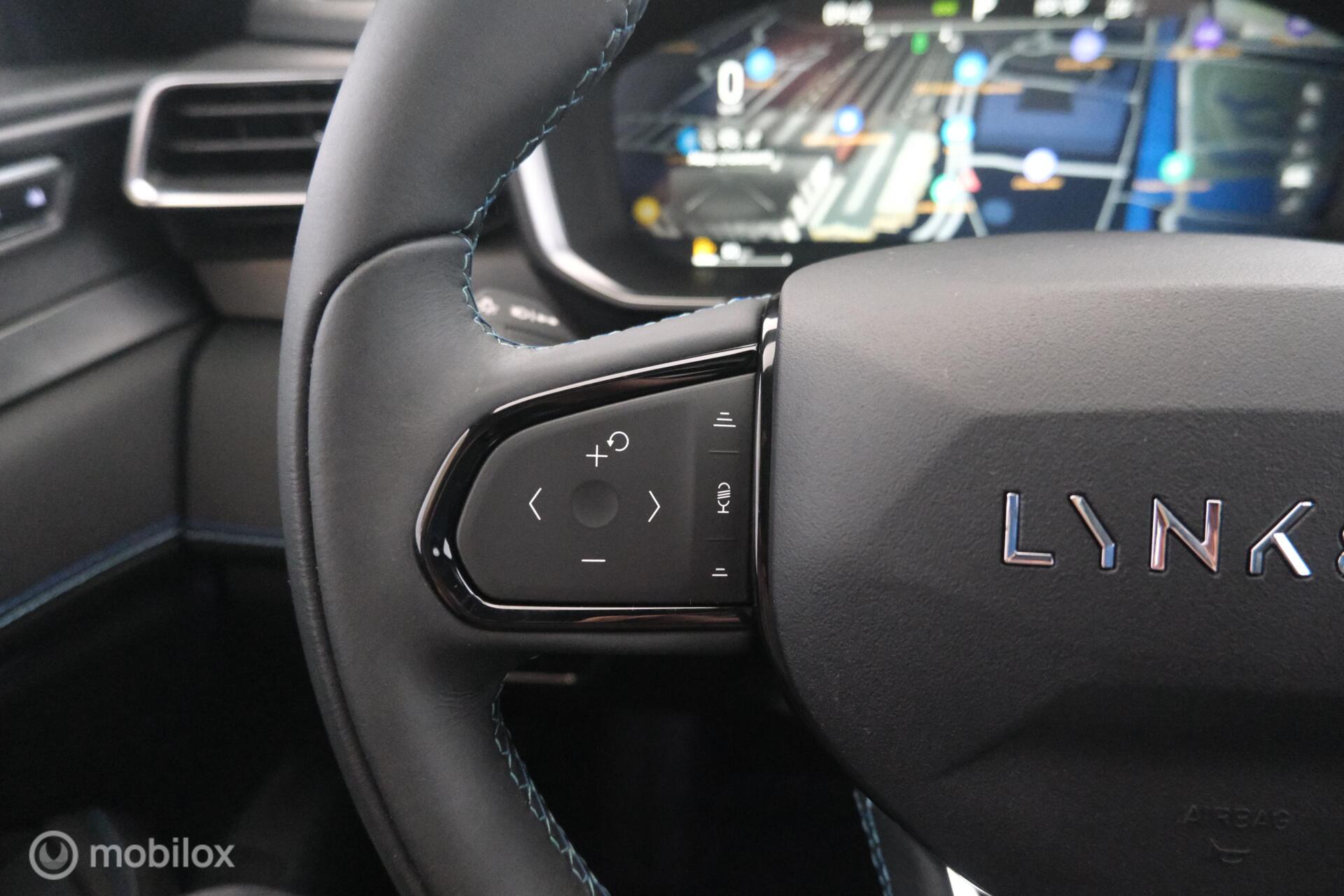 Foto van LYNK & Co 01