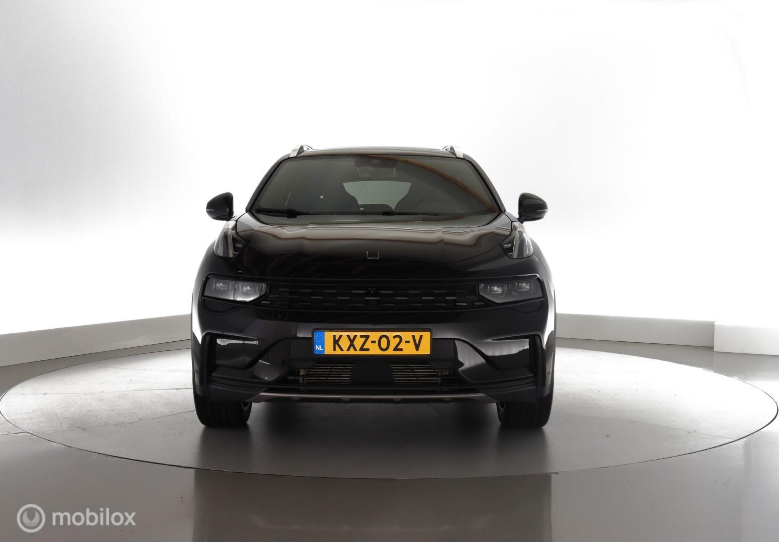 Foto van LYNK & Co 01