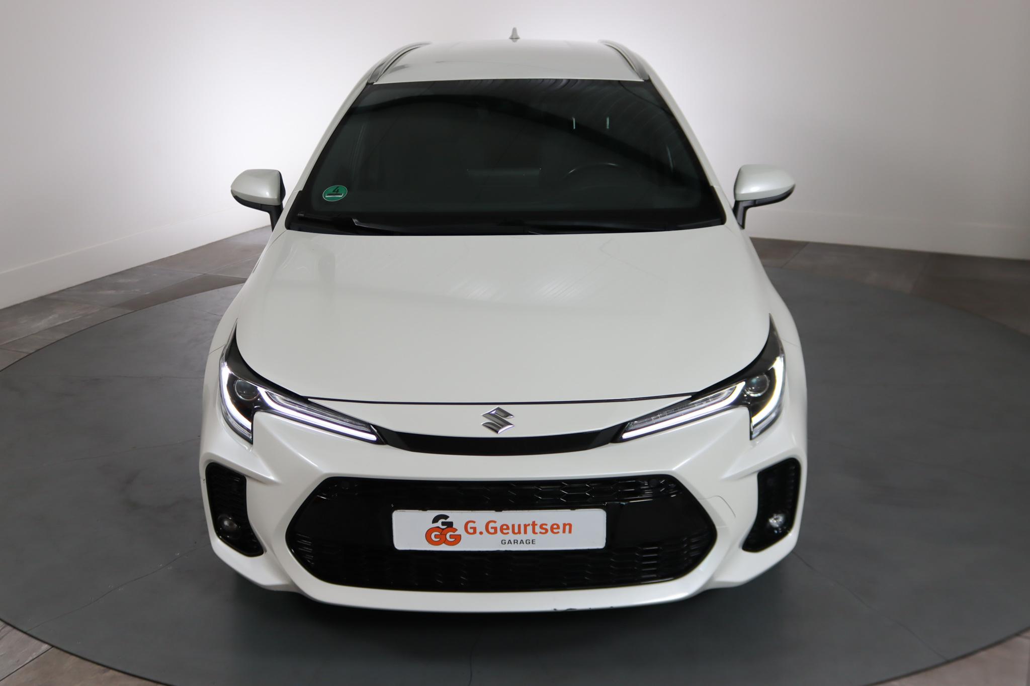 Foto van Suzuki Swace