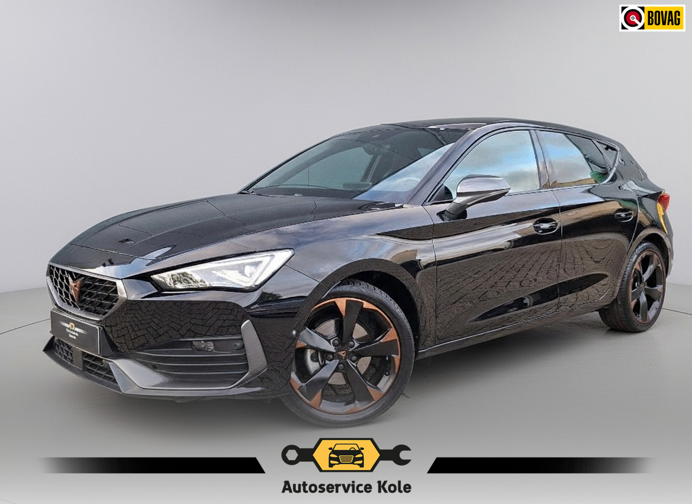 Cupra Leon 1.5 eTSI Business Intense AUT.* Navigatiesysteem * Elektrische stoelen met memory * Parkeercamera * 2023 - voorkant
