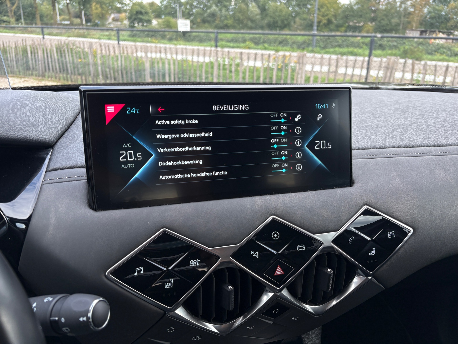 Foto van DS 3 Crossback