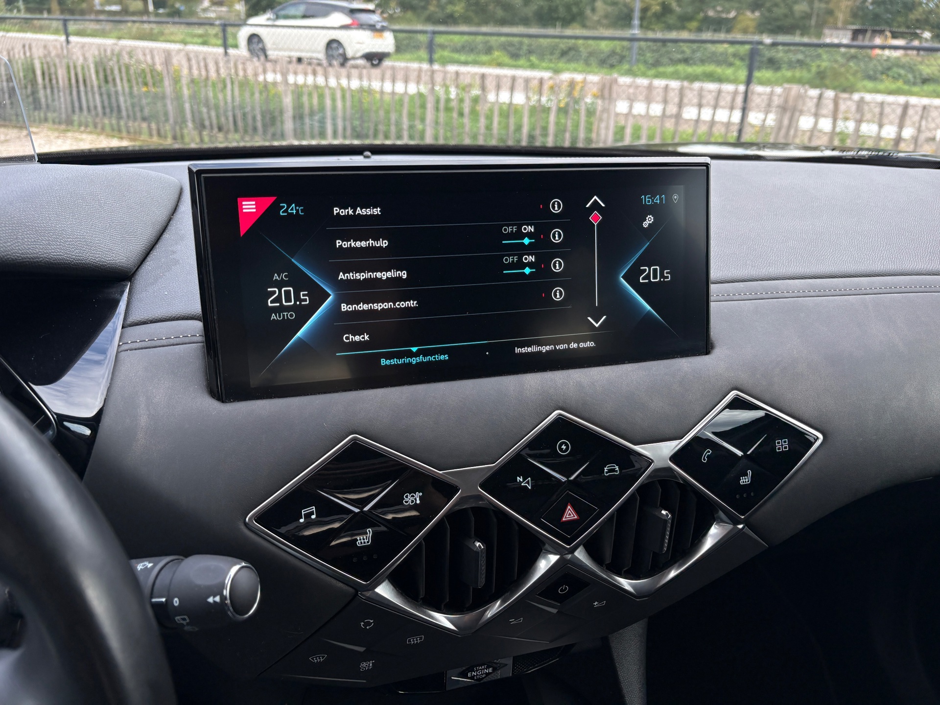 Foto van DS 3 Crossback